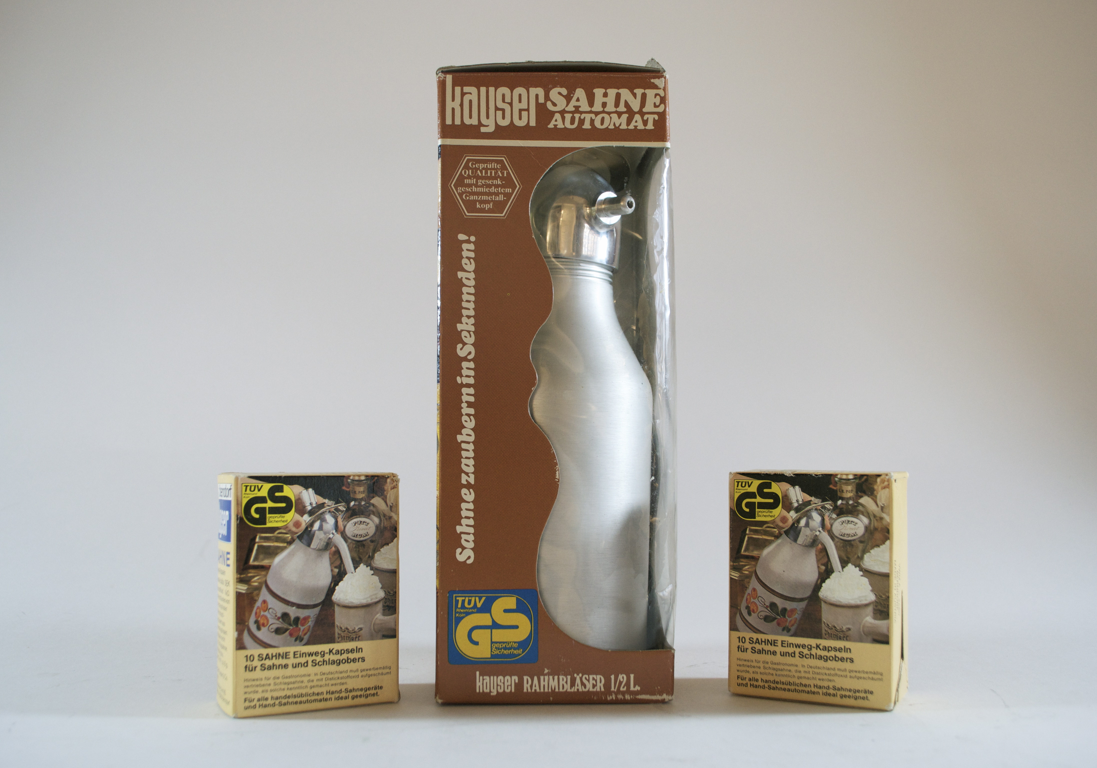 Vintage Cream Whipper