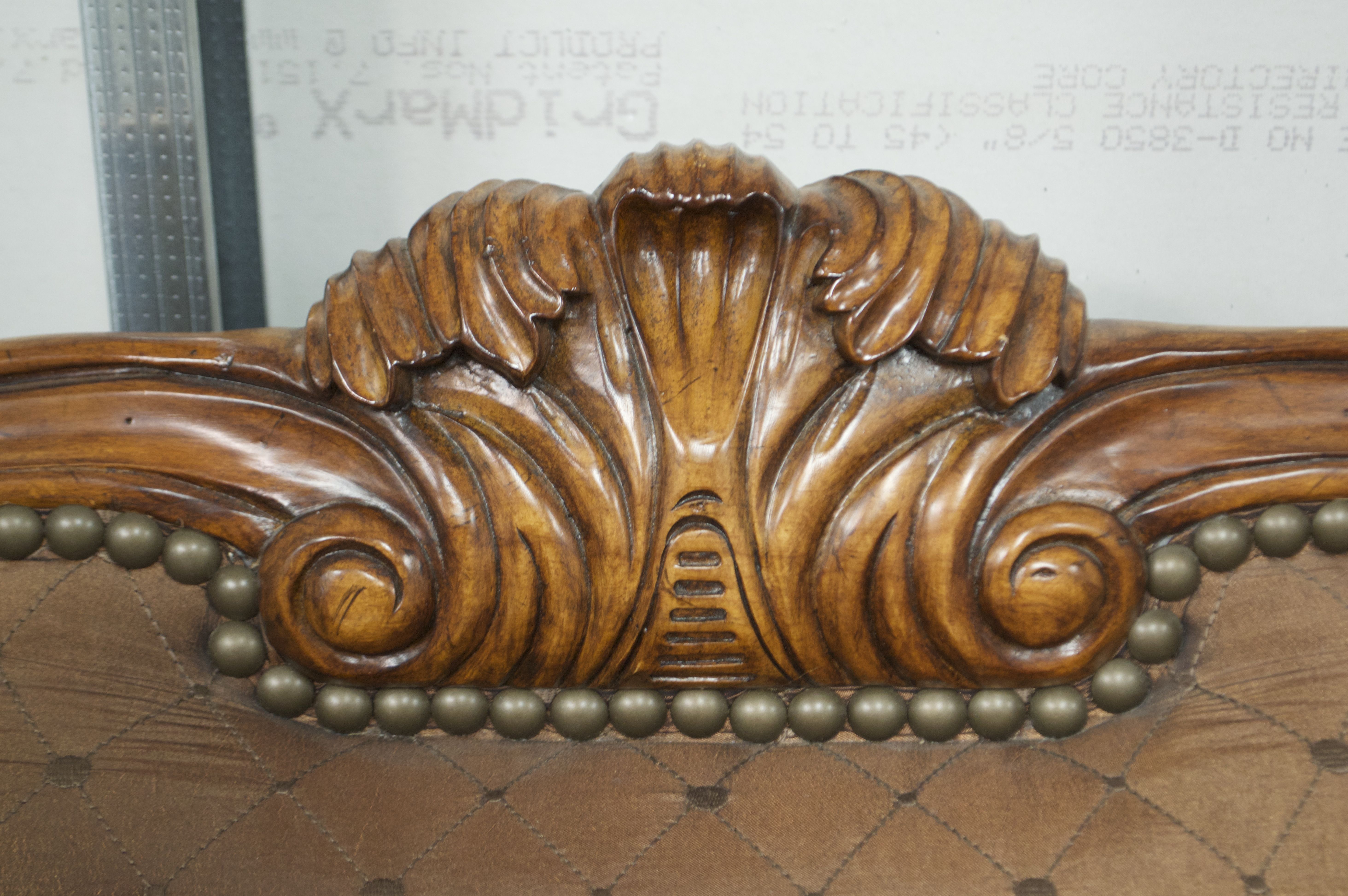 Thomasville Ernest Hemingway Pauline Sofa