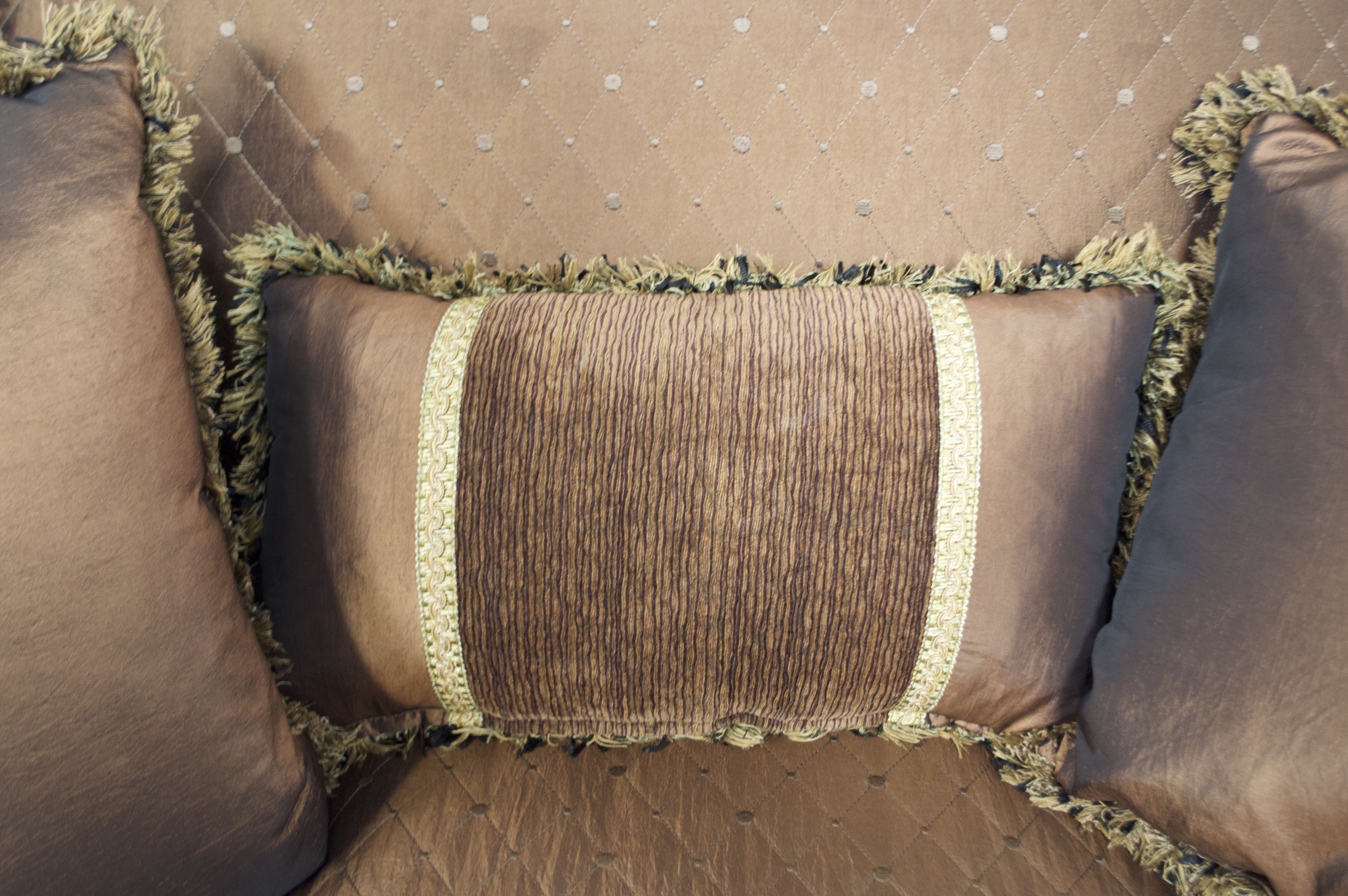 Thomasville Ernest Hemingway Pauline Sofa