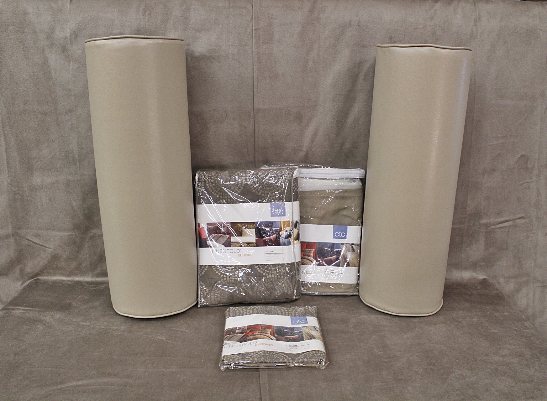 CTC Bedding Ensemble "Sapphire Smoke" Full/Queen