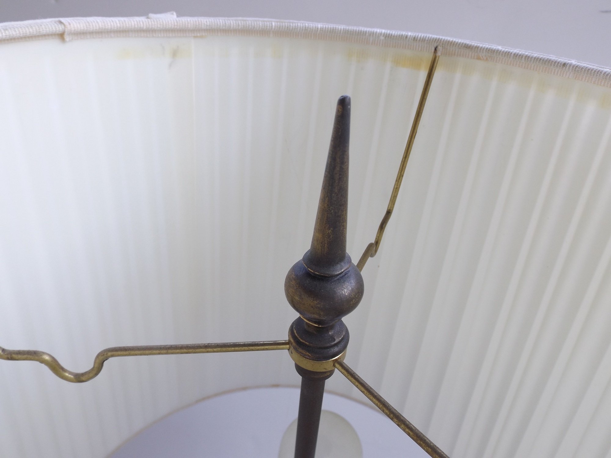 Pair of Vintage Brass Lamps