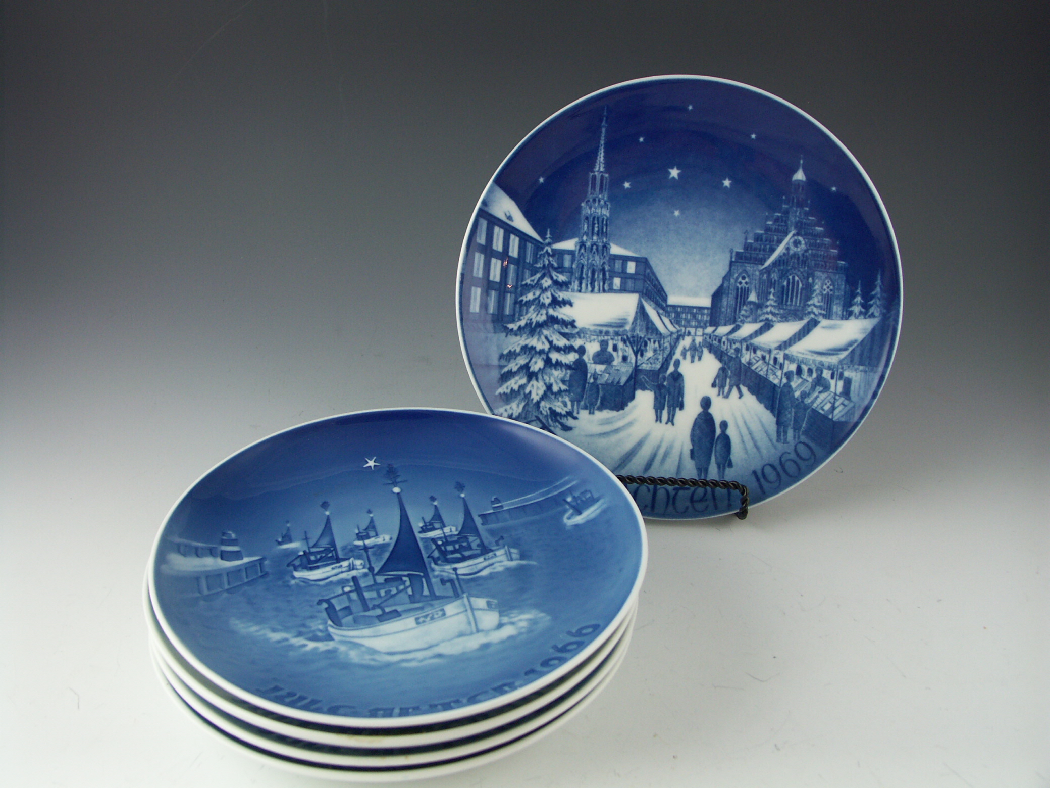 Lot of Five 1960's B&G and Bareuther Christmas Plates