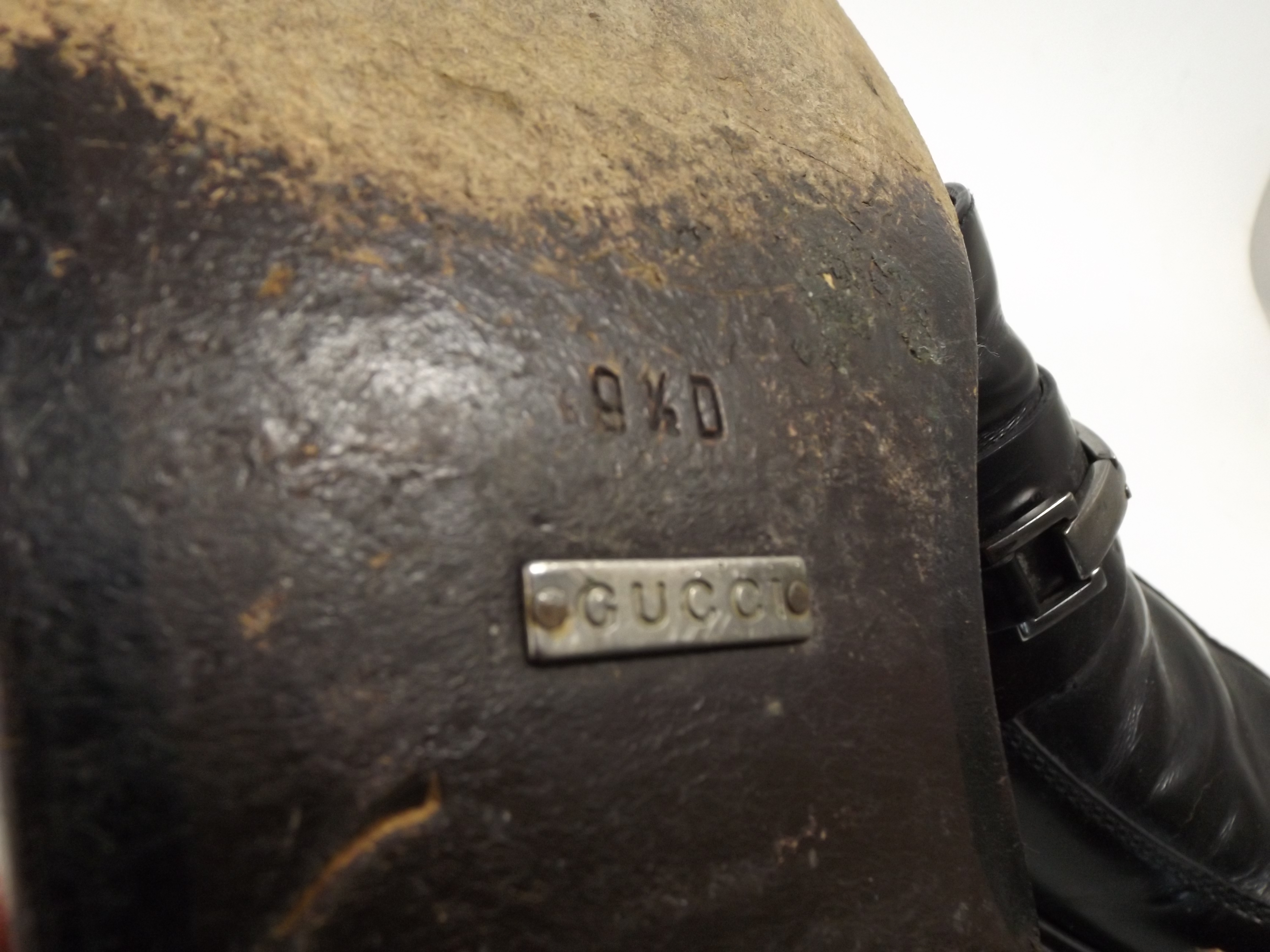 Men's Black Leather Gucci Loafers, 9.5D