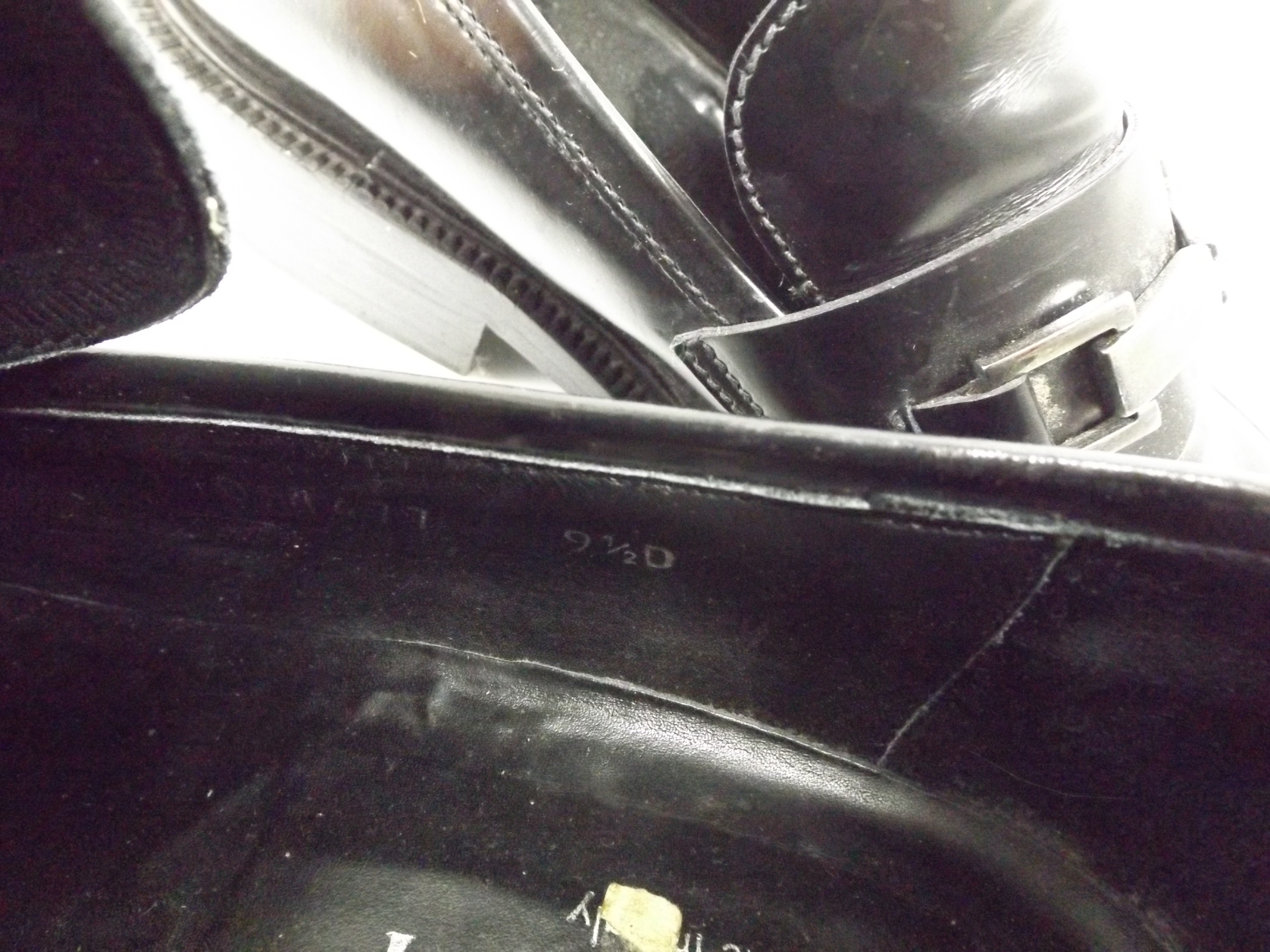 Men's Black Leather Gucci Loafers, 9.5D