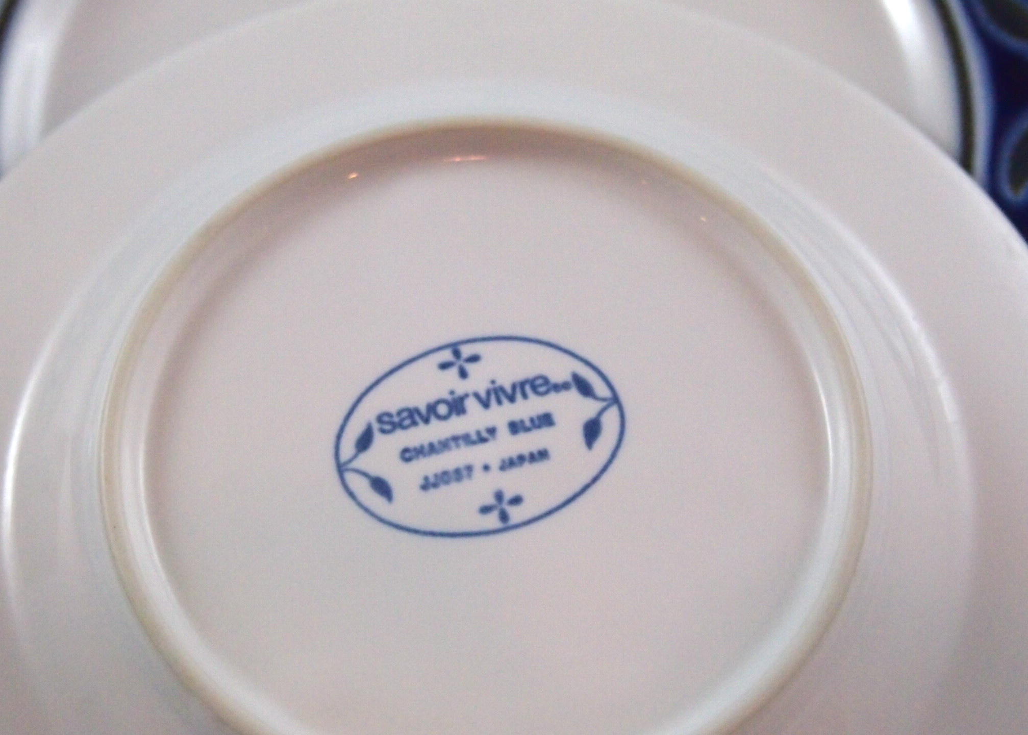 Savoir Vivre "Chantilly Blue" Dining Set