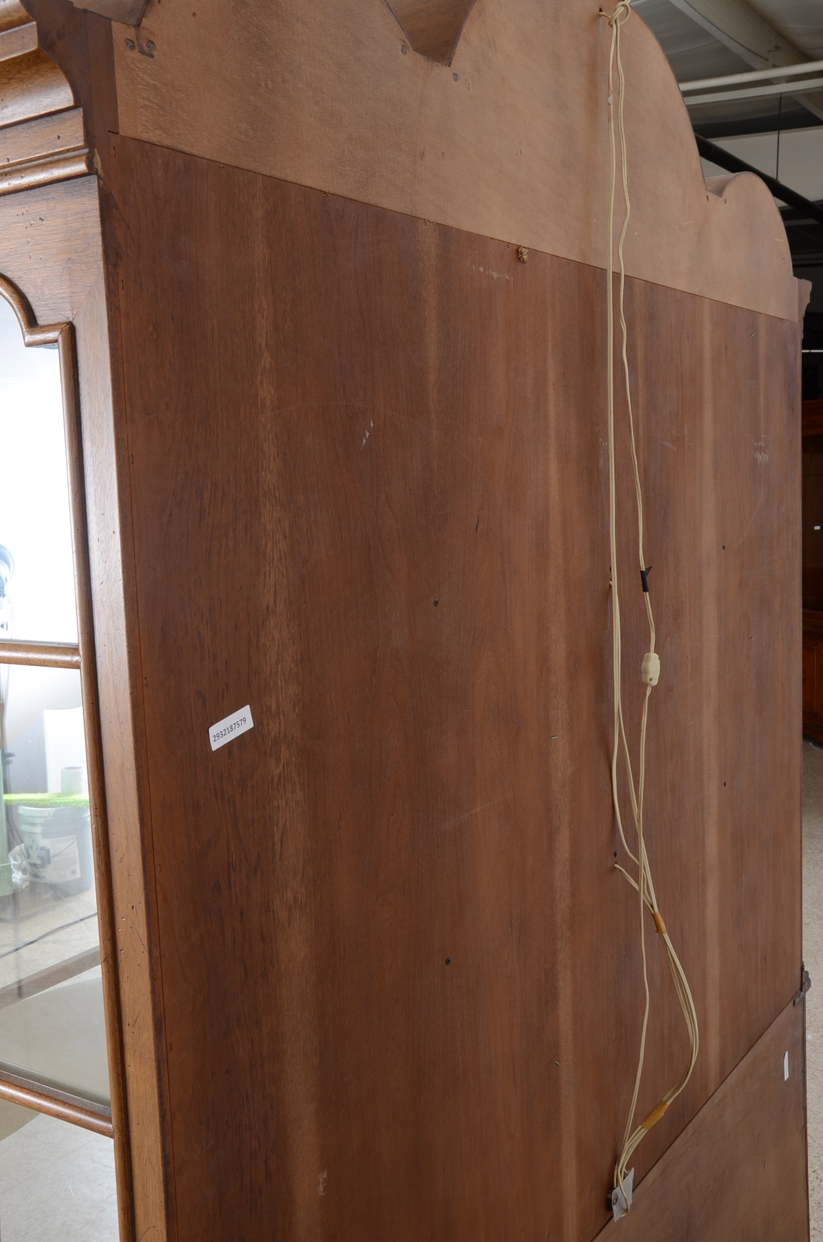 Henredon Viennese Collection China Cabinet