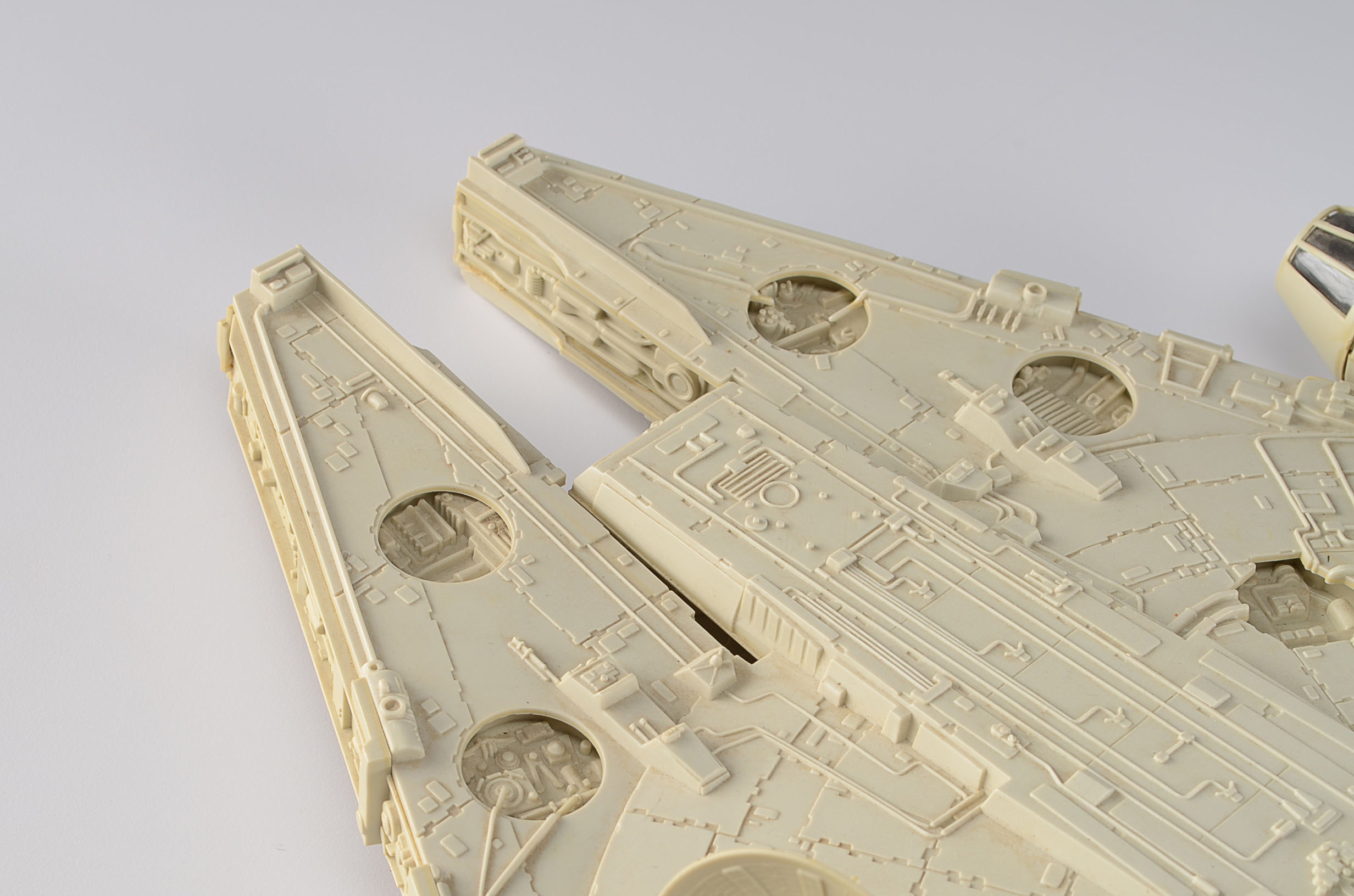 "Star Wars" Millennium Falcon Model 