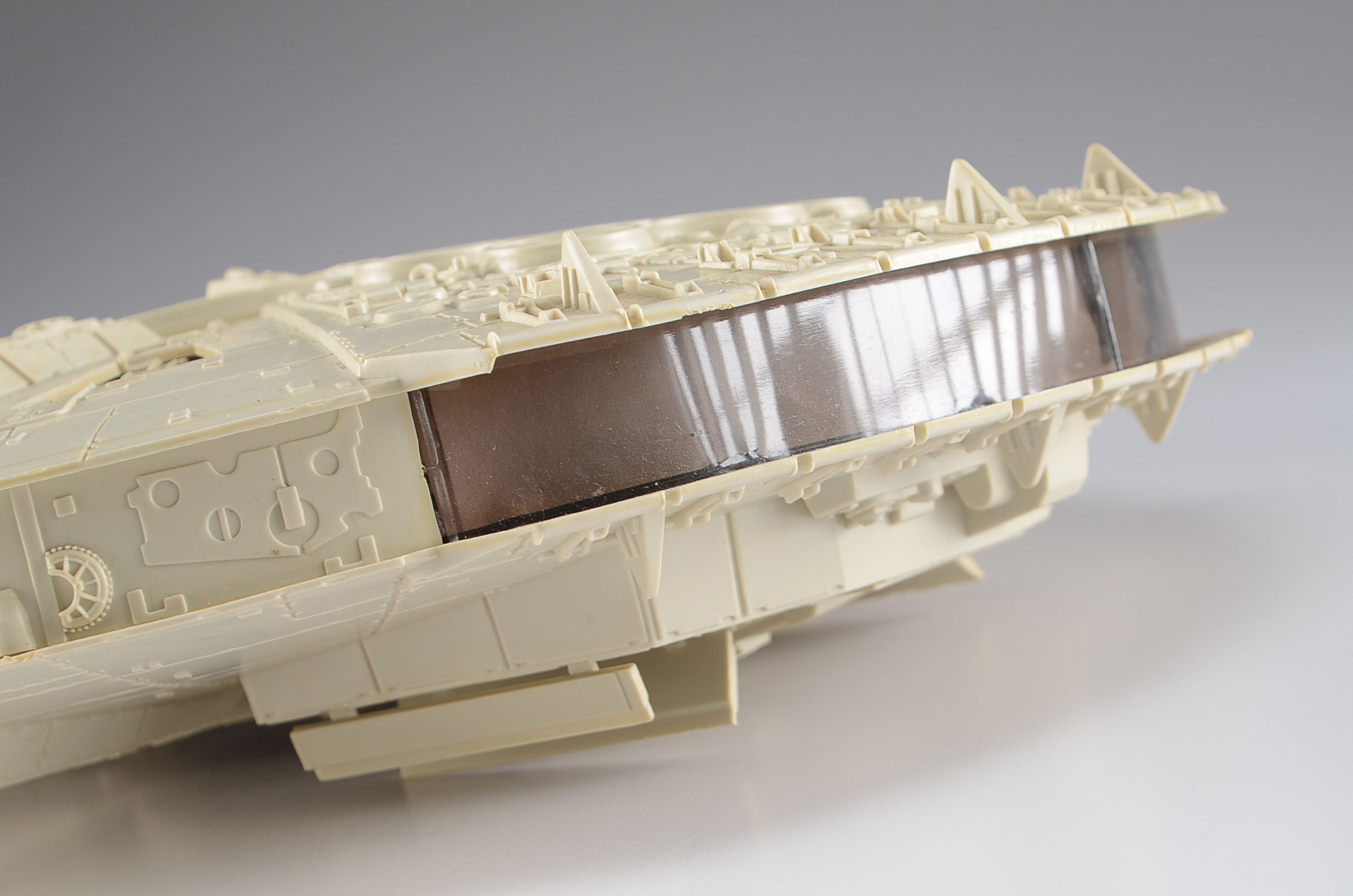 "Star Wars" Millennium Falcon Model 