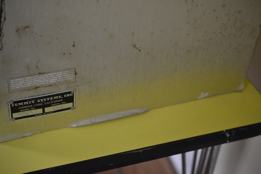 Vintage Triple 7's Slot Machine