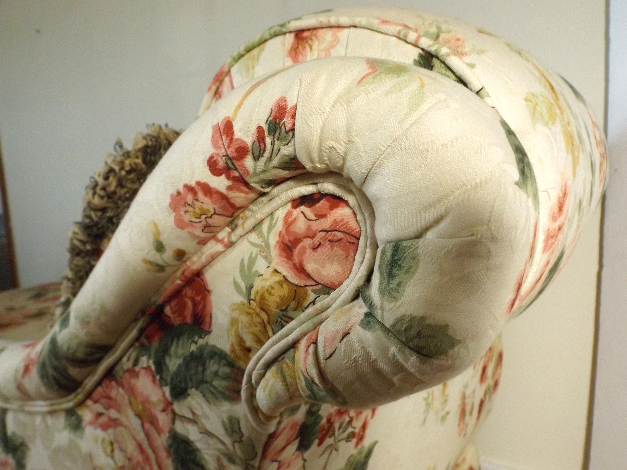 Pretty Chaise Lounge in Cabbage Rose Upholstery