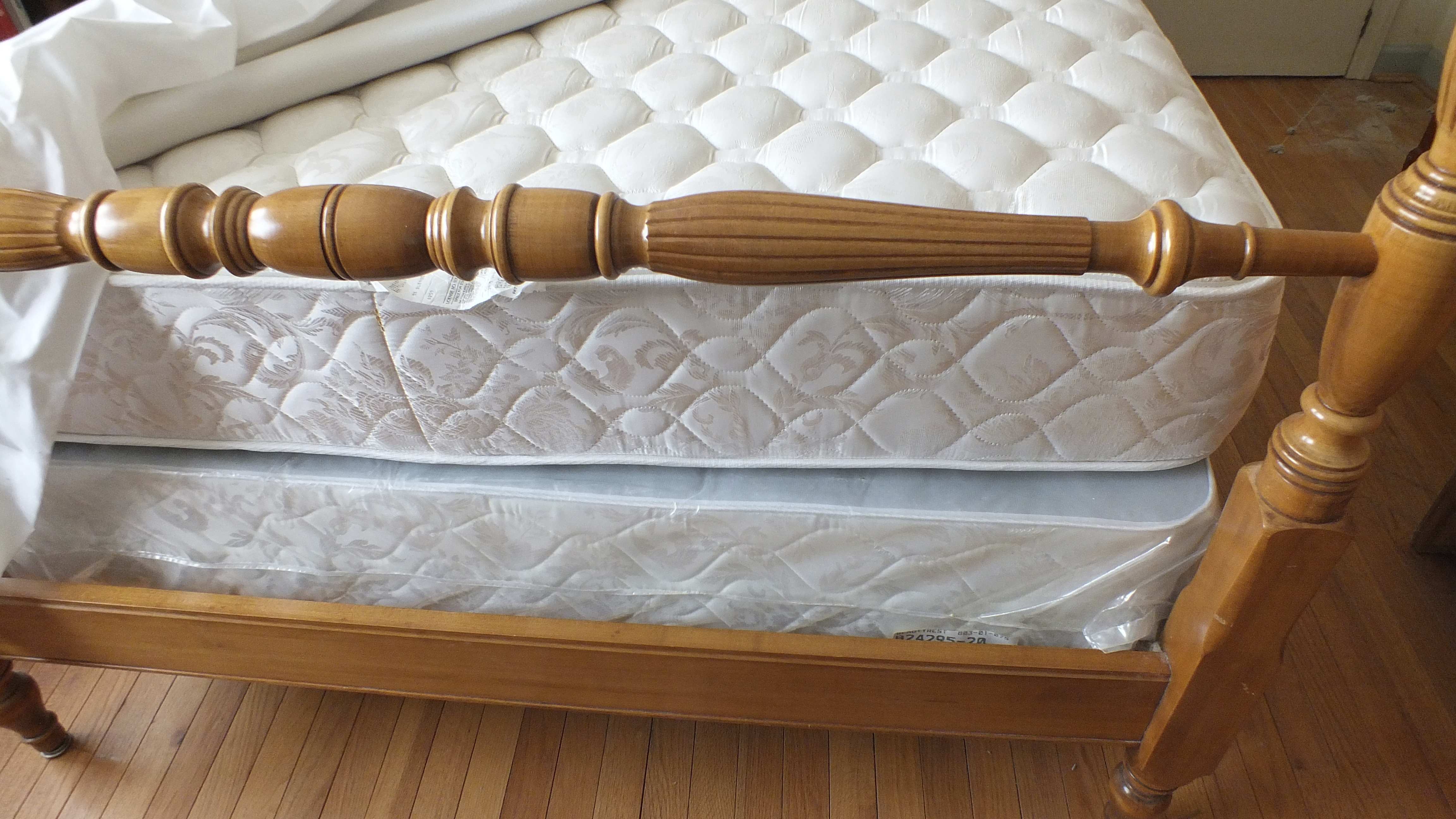  Vintage Maple Four Poster Bed 