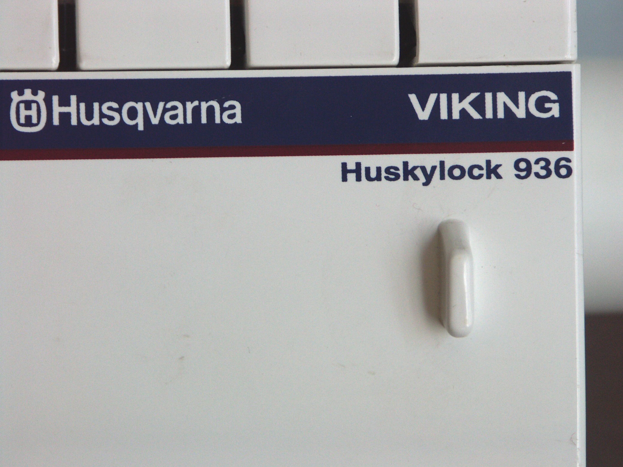 Husqvarna Viking Huskylock Model 936 Serger