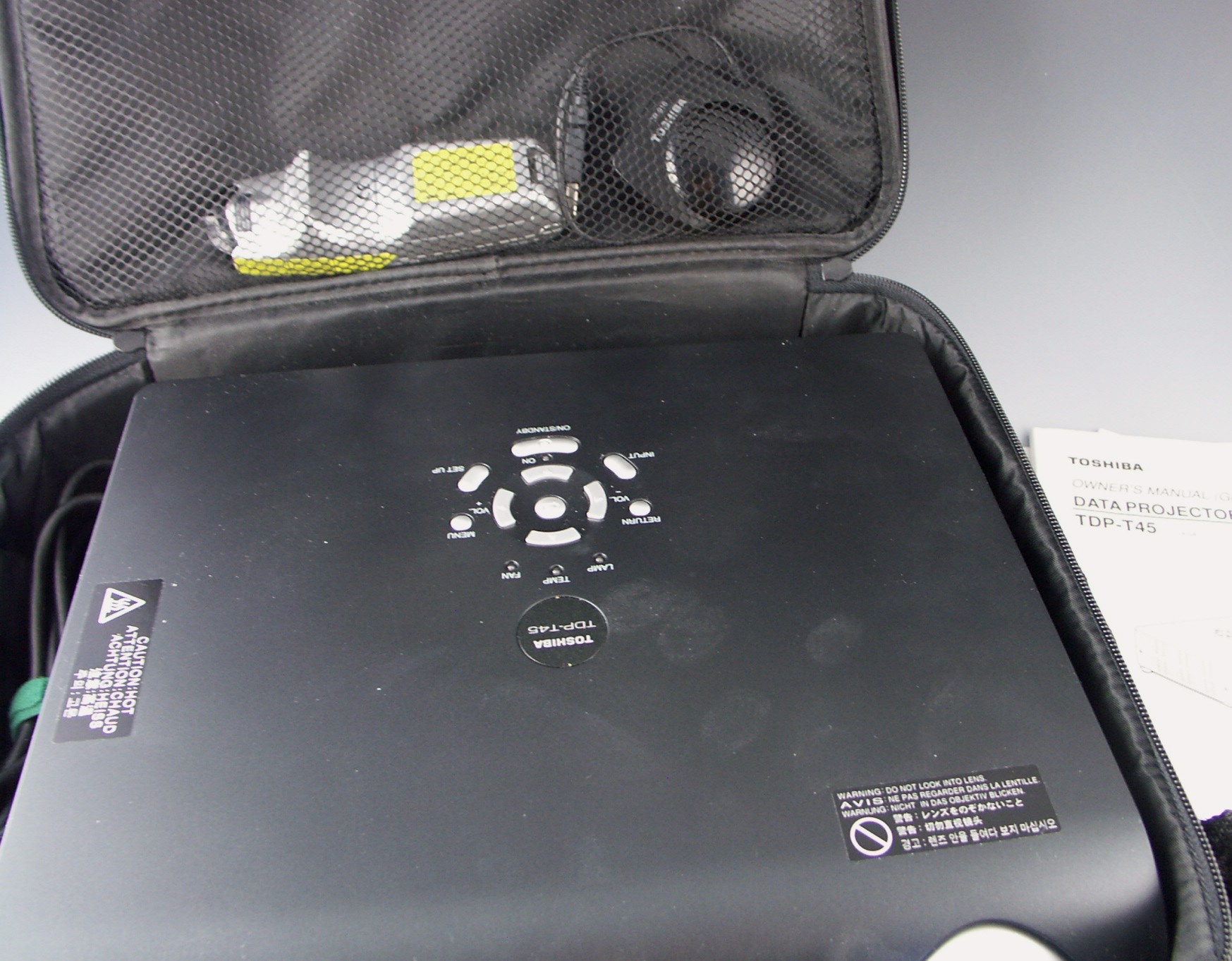 Toshiba TDP-T45 Data Projector