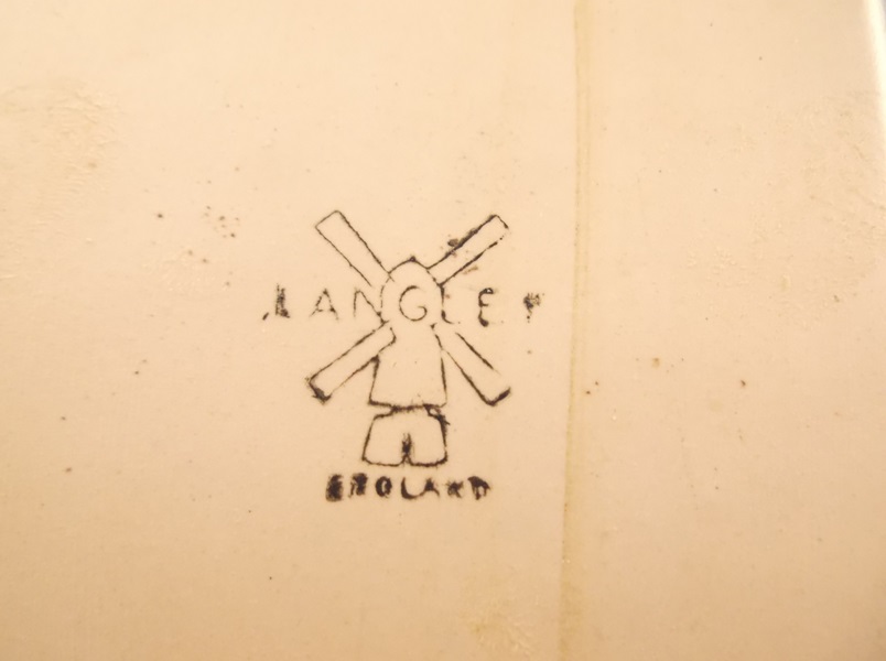 Langley Pottery Set in the Mayflower Pattern 