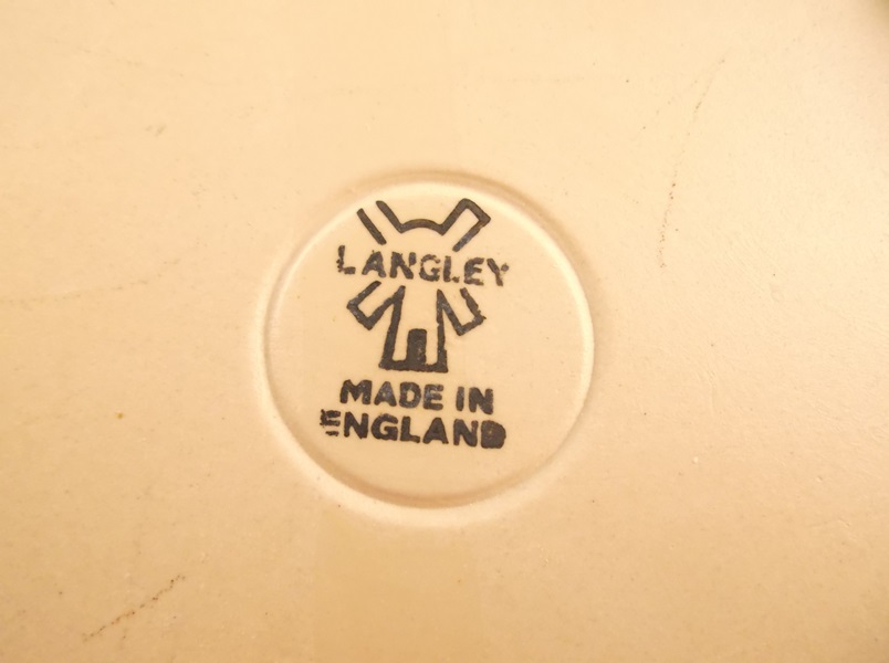 Langley Pottery Set in the Mayflower Pattern 