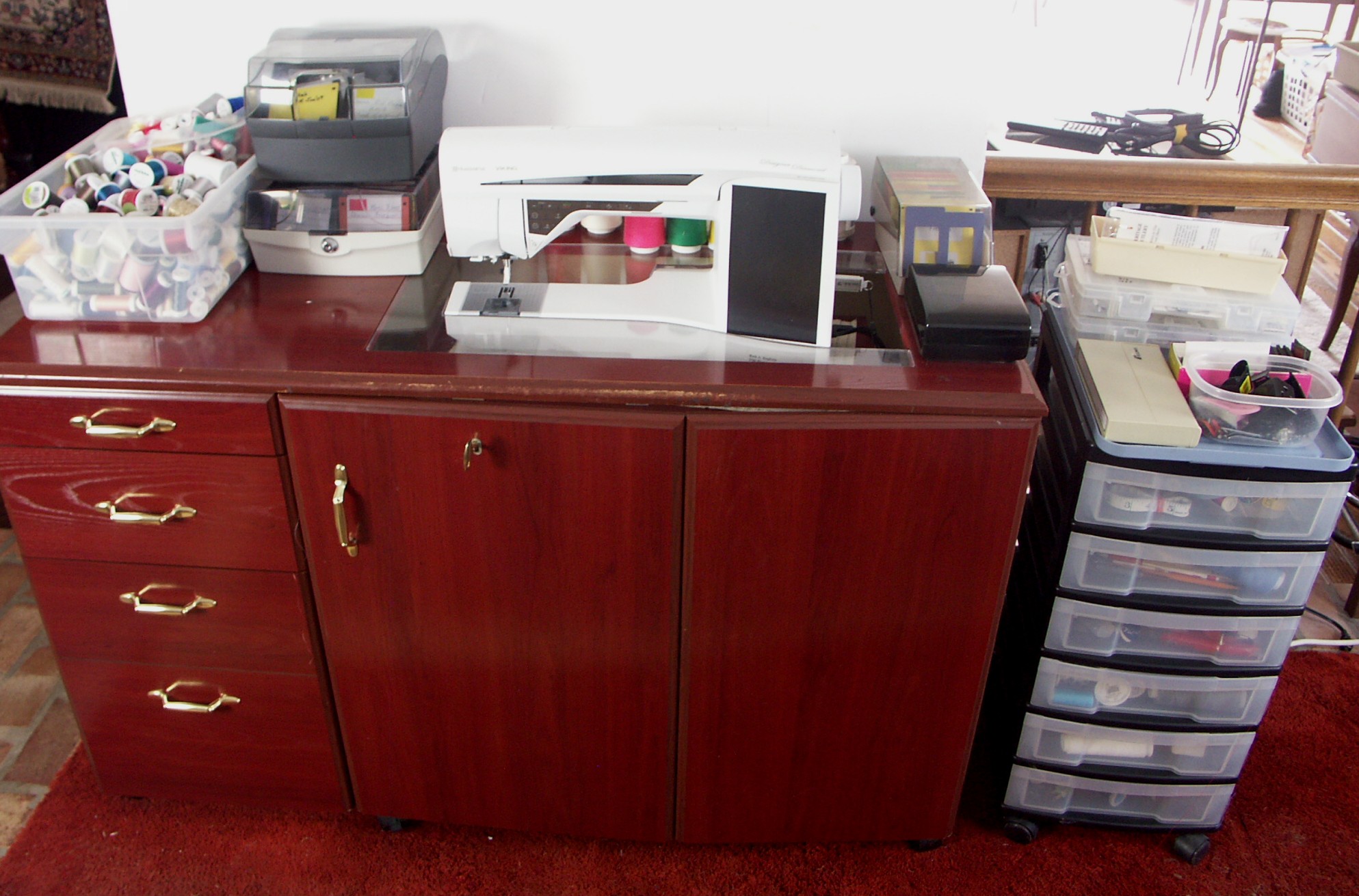 Husqvarna Viking Designer Diamond Sewing and Embroidery Machine and Accesories