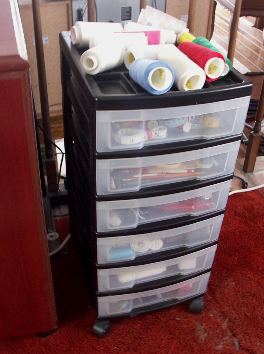 Husqvarna Viking Designer Diamond Sewing and Embroidery Machine and Accesories