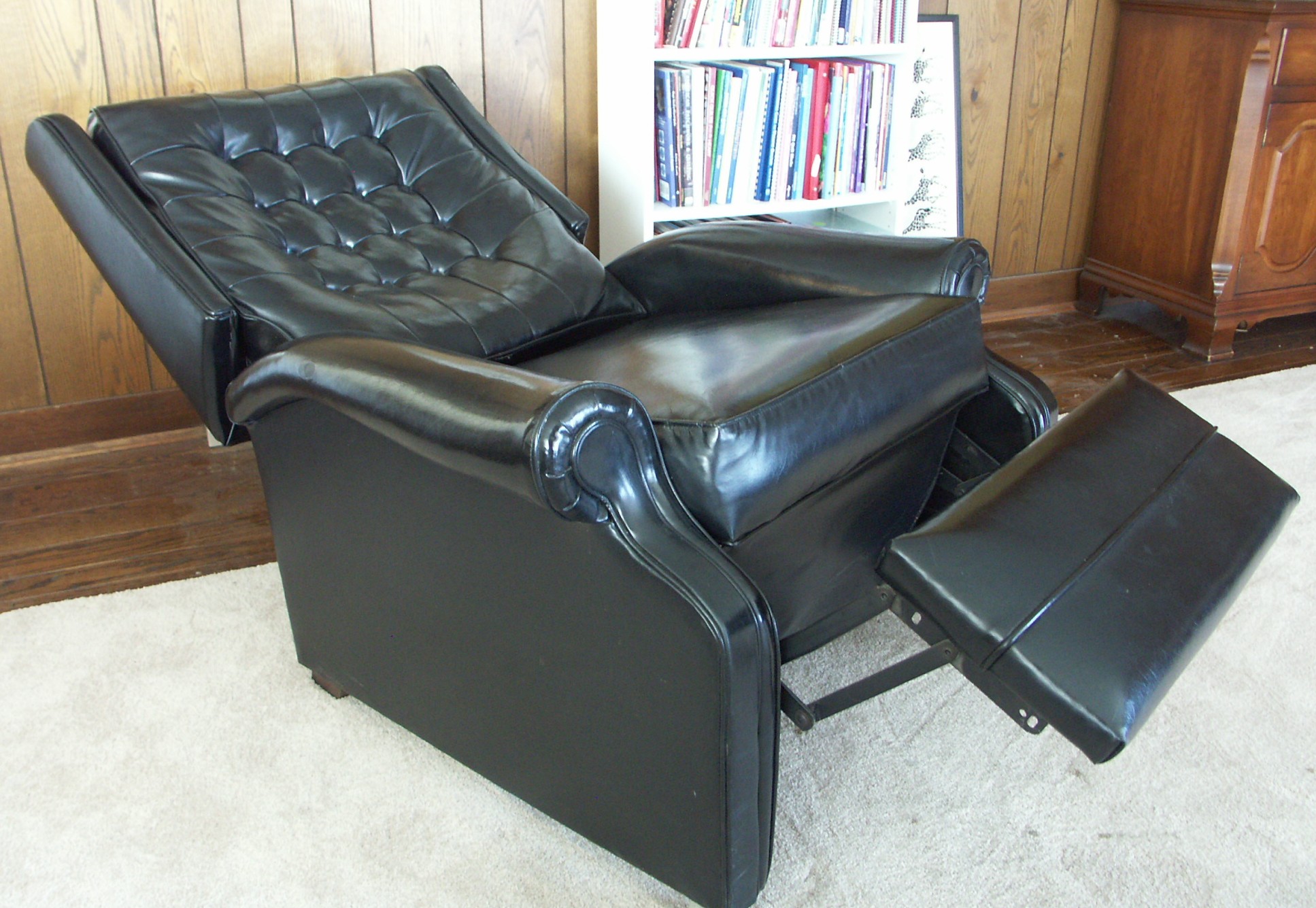 Mid 20th Century Black Vinyl Recliner