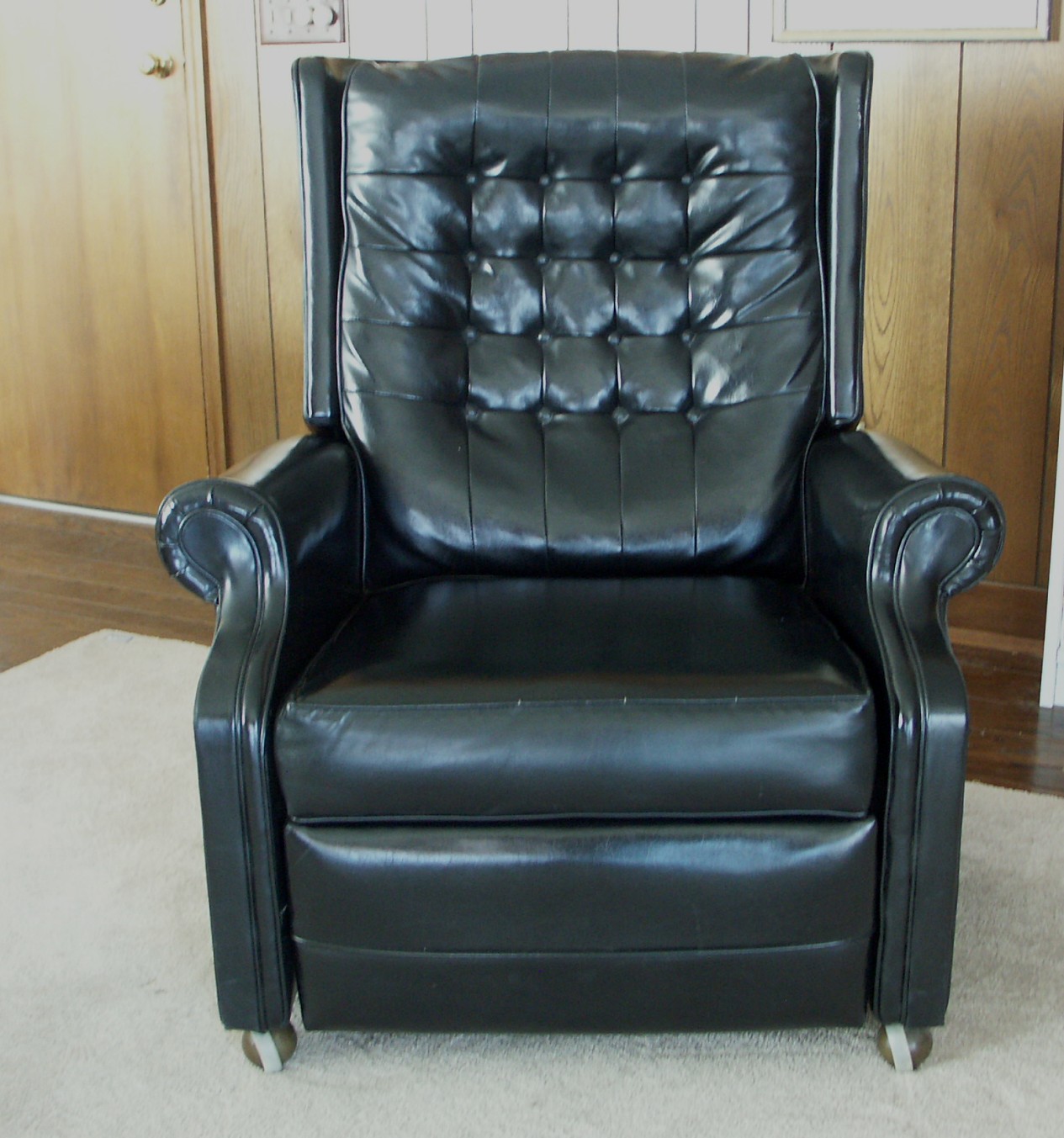 Mid 20th Century Black Vinyl Recliner