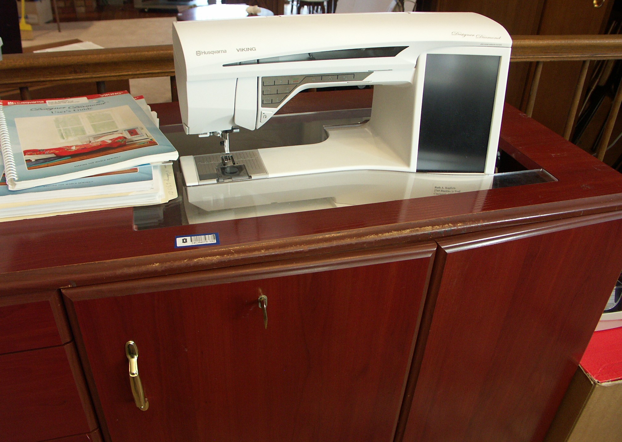 Husqvarna Viking Designer Diamond Sewing and Embroidery Machine and Accesories