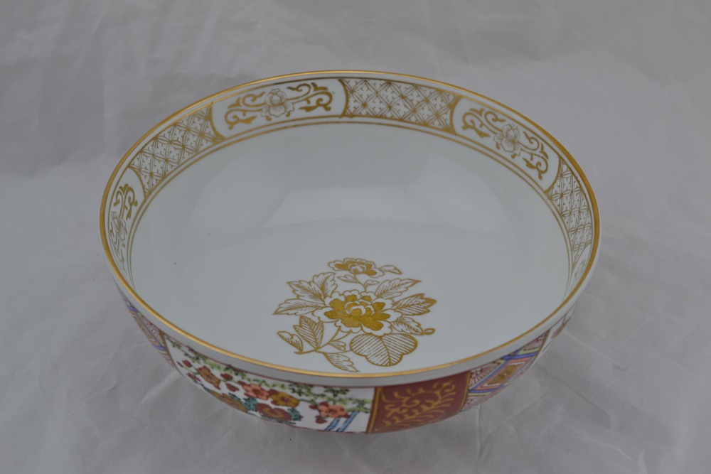 Japanese Porcelain Bowl Hand-Painted in 22 Karat Gold Paint