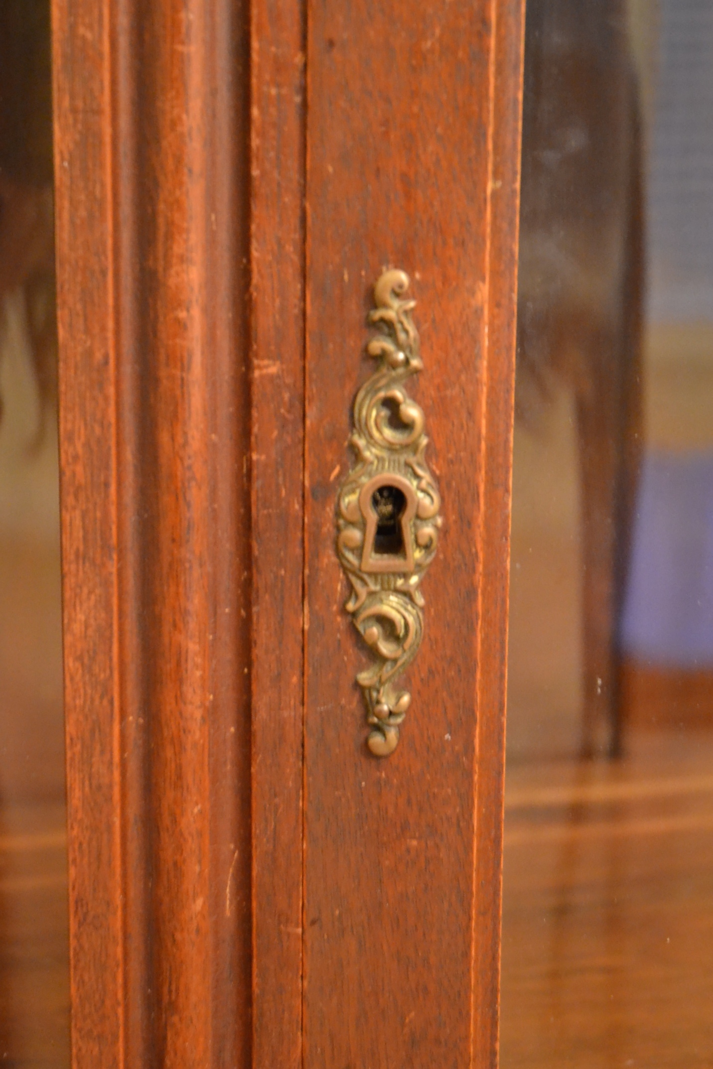 Round Front China Cabinet