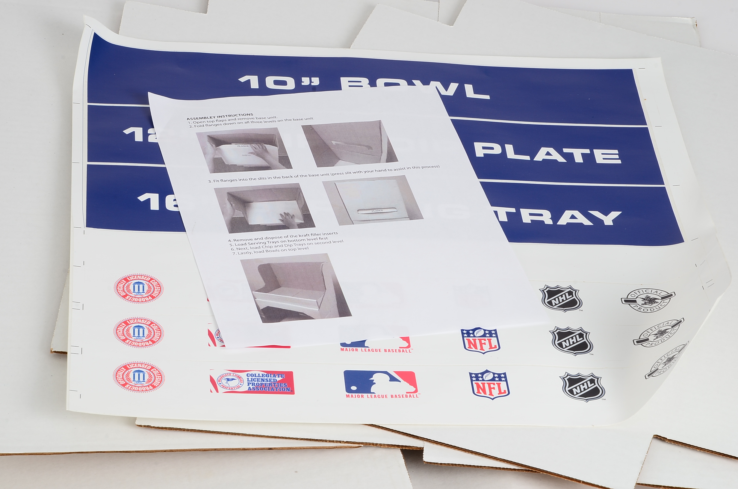 Washington Redskins Factory Box of Plastic Ware