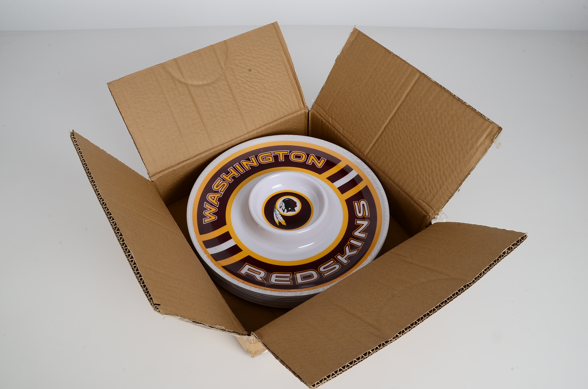 Washington Redskins Factory Box of Plastic Ware