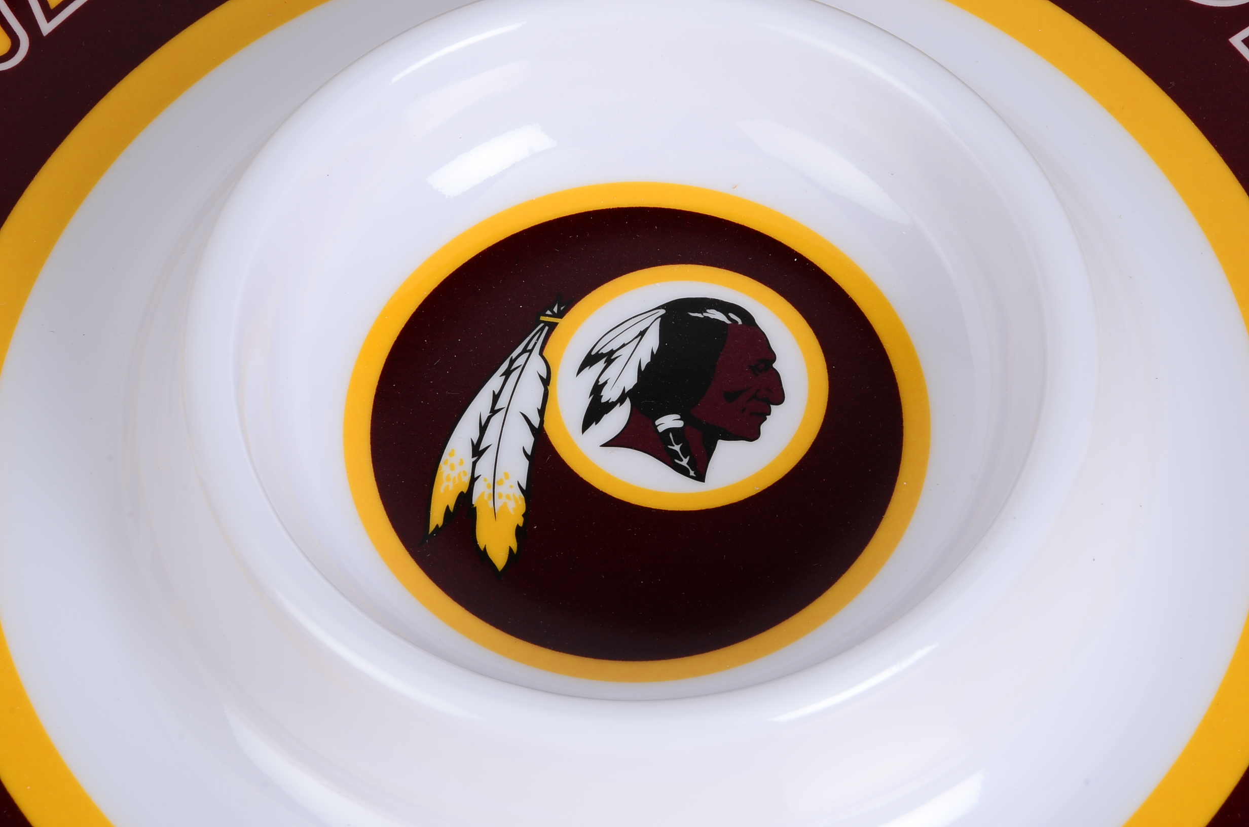 Washington Redskins Factory Box of Plastic Ware
