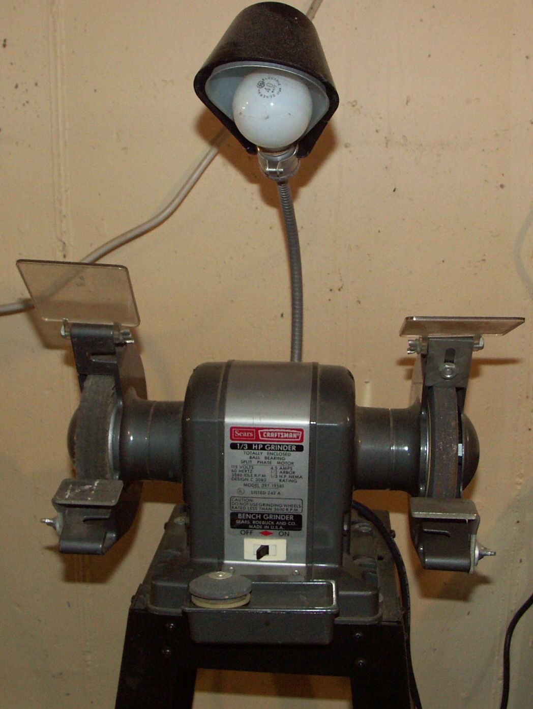 Craftsman 1/3 HP Grinder on Stand
