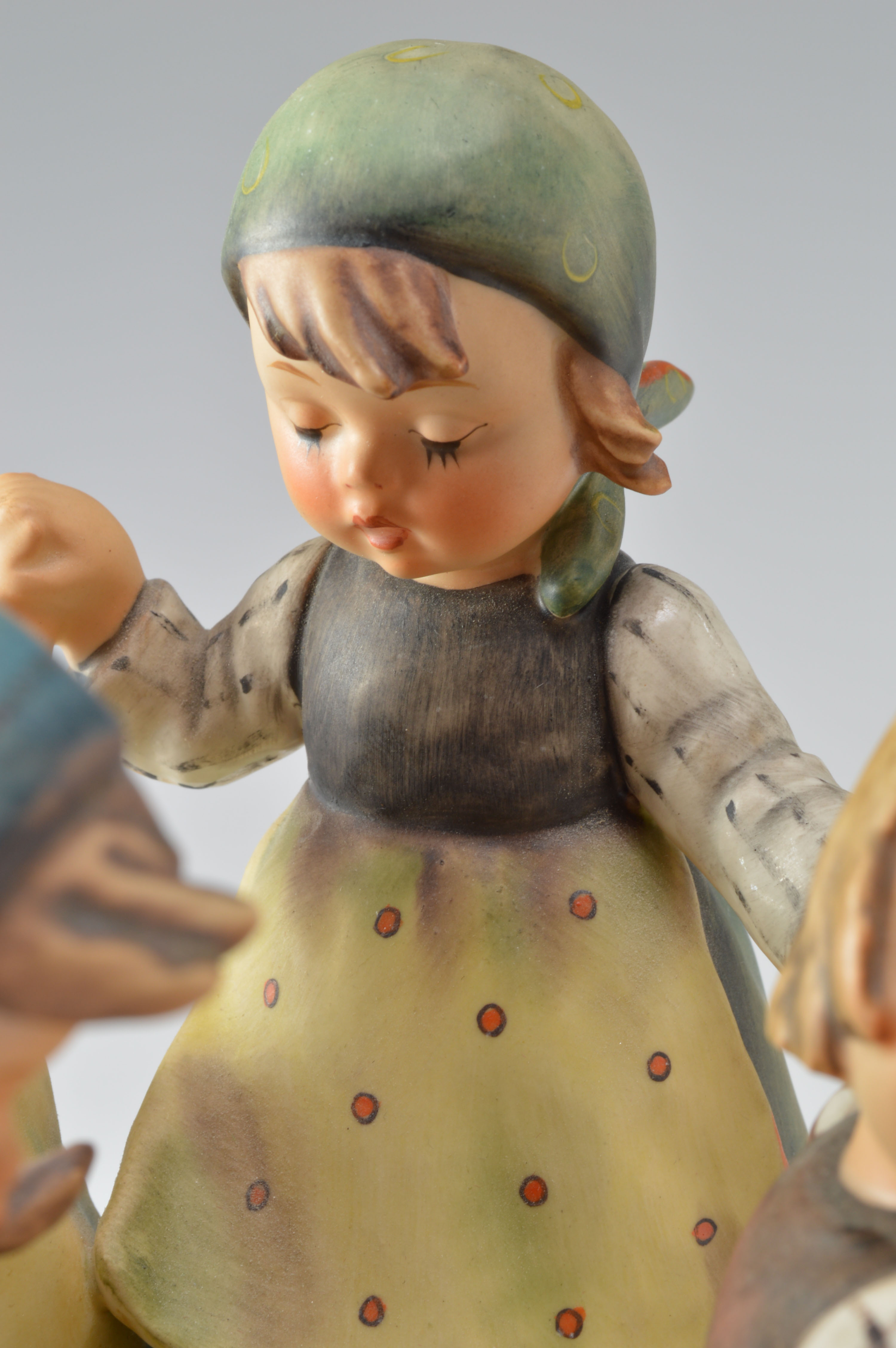 Hummel "Ring around the Rosie" TMK-3 Figurine