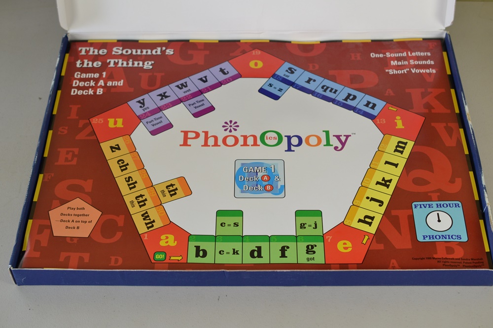 Phonopoly: A Phoenetics Teaching Board Game