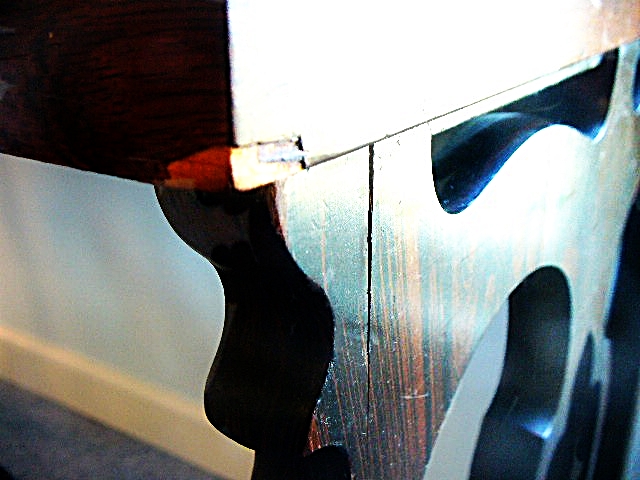 Circa 1860 Antique Rosewood Treat Lindsey & Co. Portable Melodeon