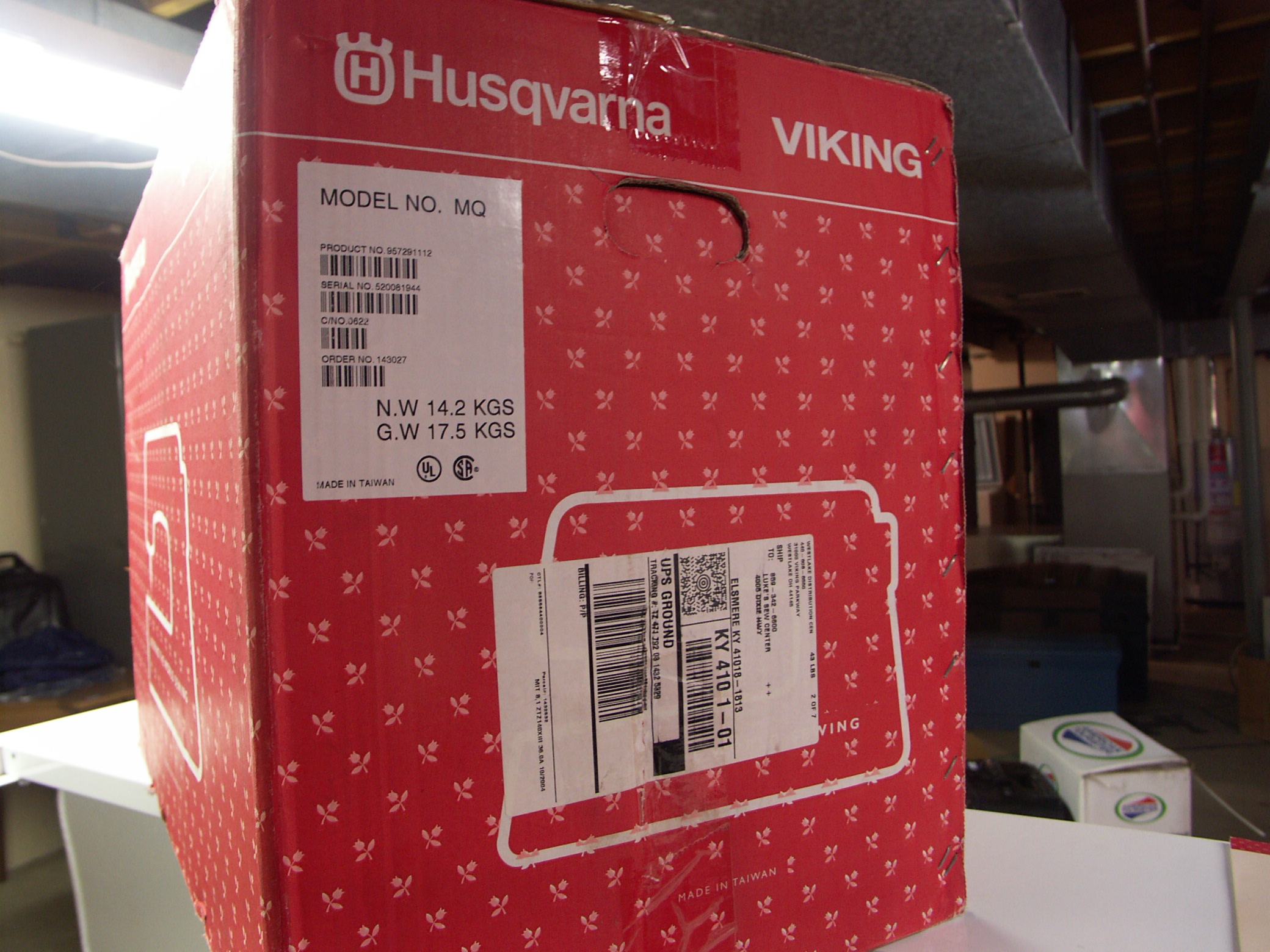 Husqvarna Viking Mega Quilter Machine and Inspira Quilting Frame