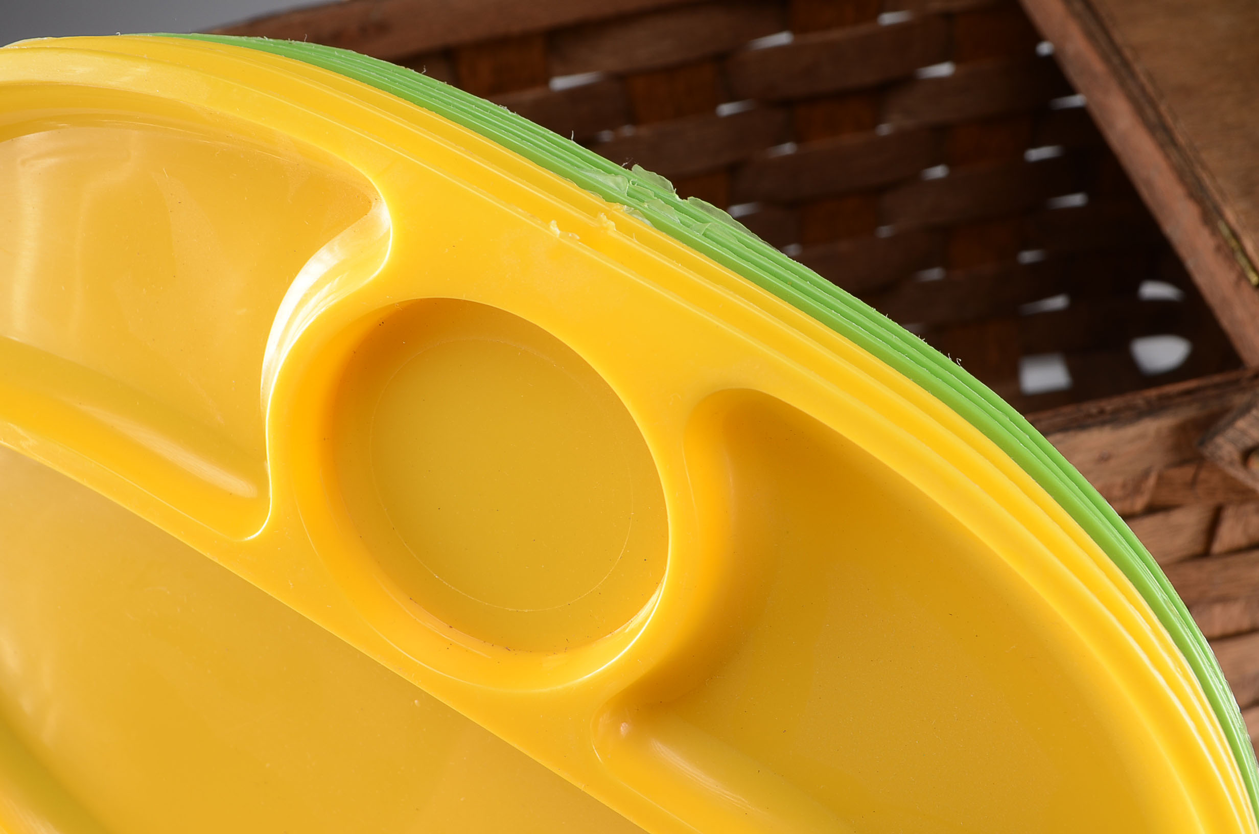 Mid 1960's Picnic Basket With Dishes