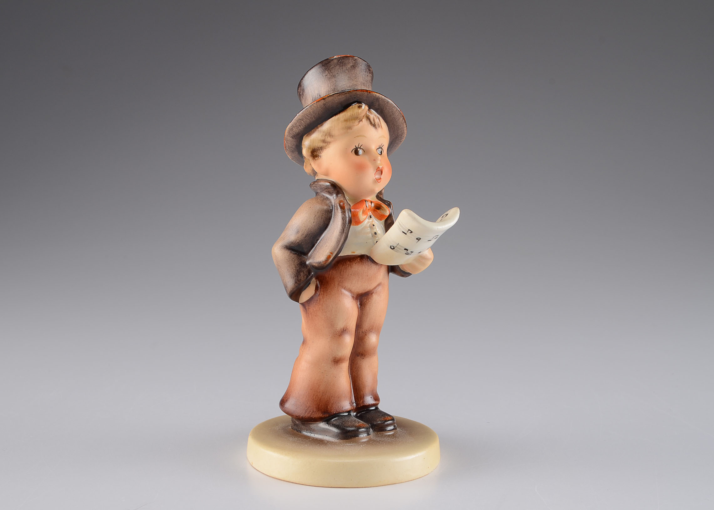 Vintage Hummel "Street Singer" Figurine