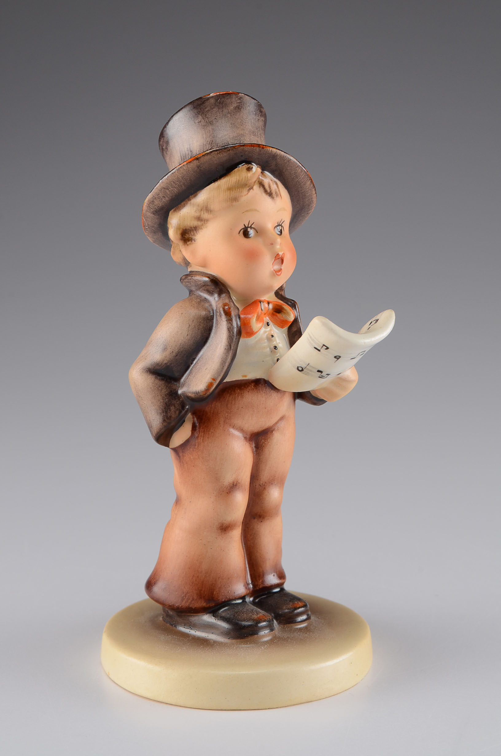Vintage Hummel "Street Singer" Figurine