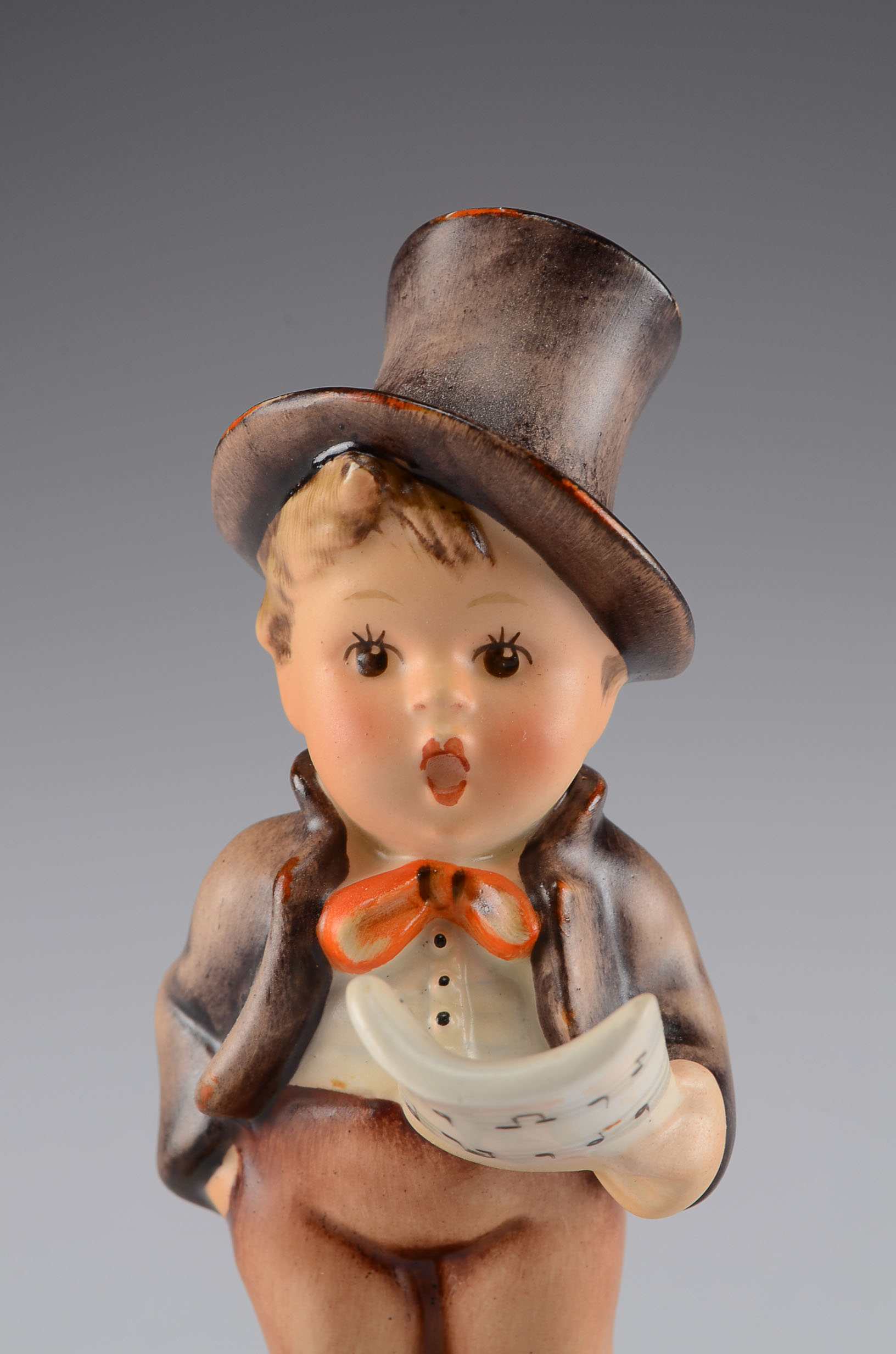 Vintage Hummel "Street Singer" Figurine