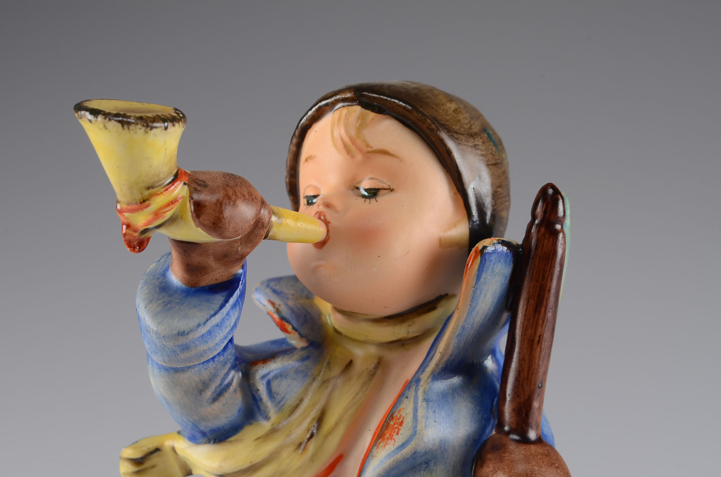 Vintage "Here Ye Here" Hummel Figurine