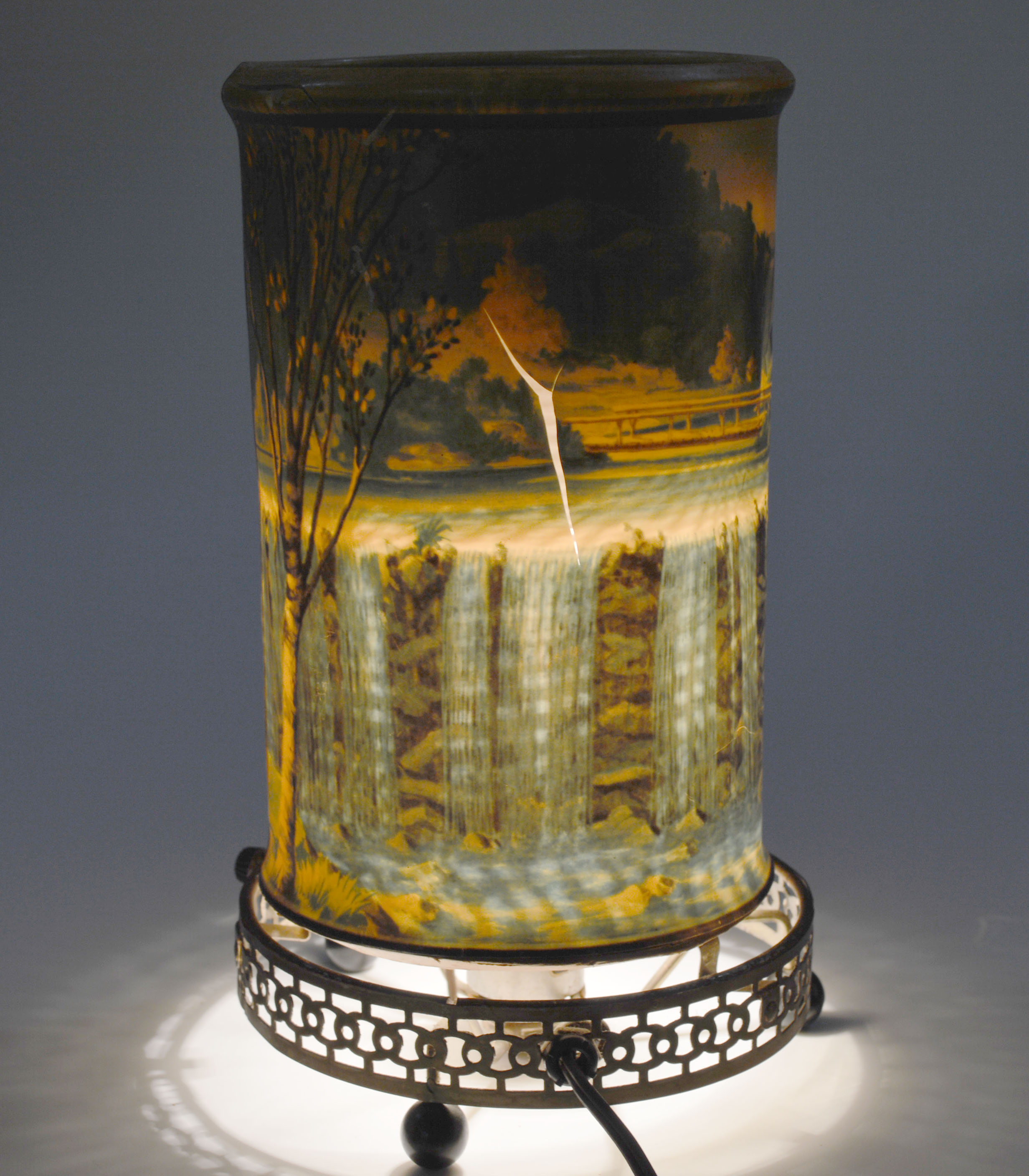 Vintage Scenic Motion Light 