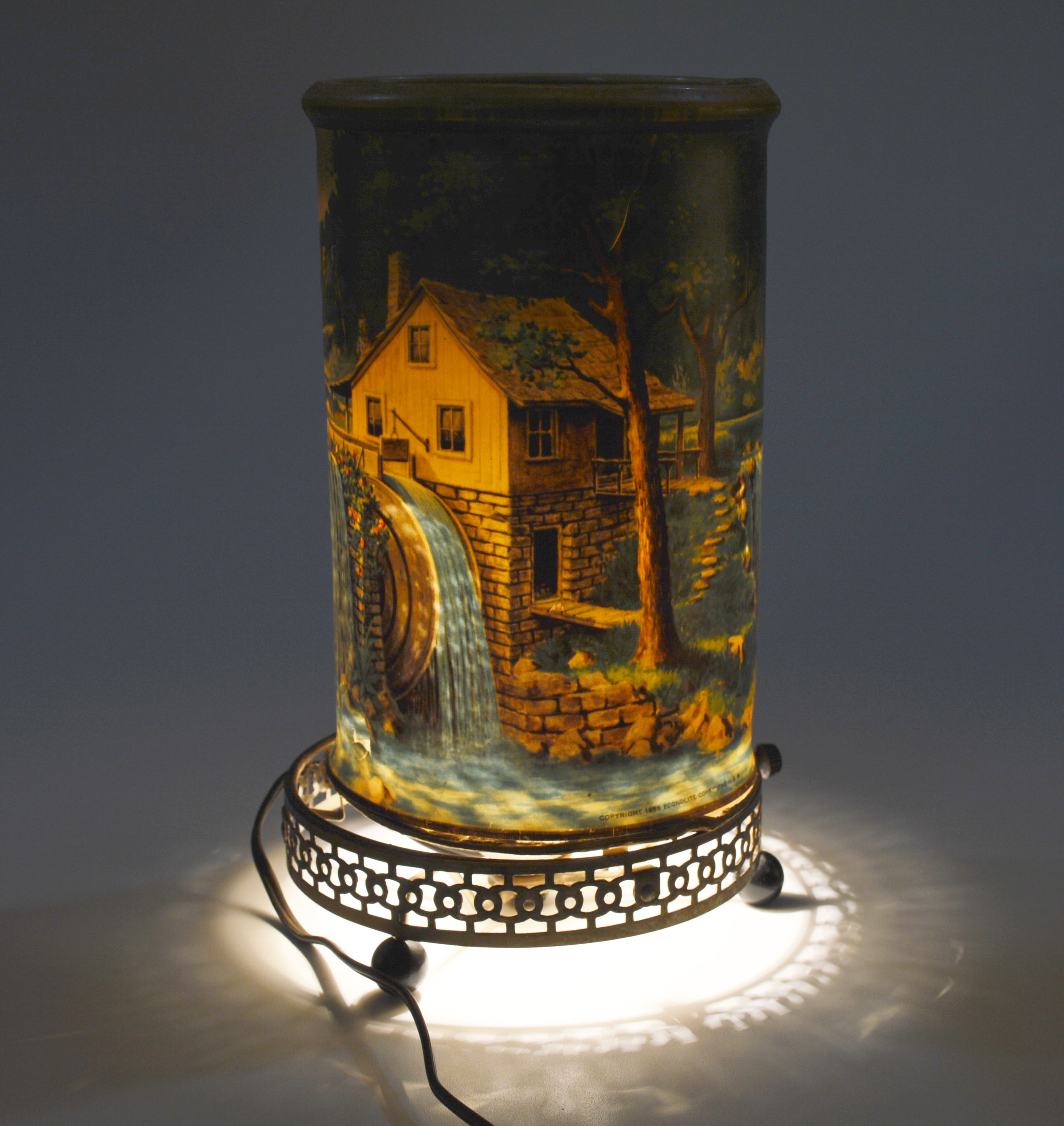 Vintage Scenic Motion Light 