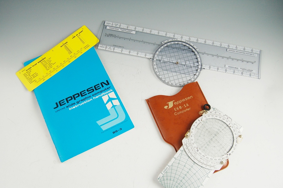 Vintage Jeppesen Aeronautical Computer and Jeppesen Navigation Plotter PJ-1