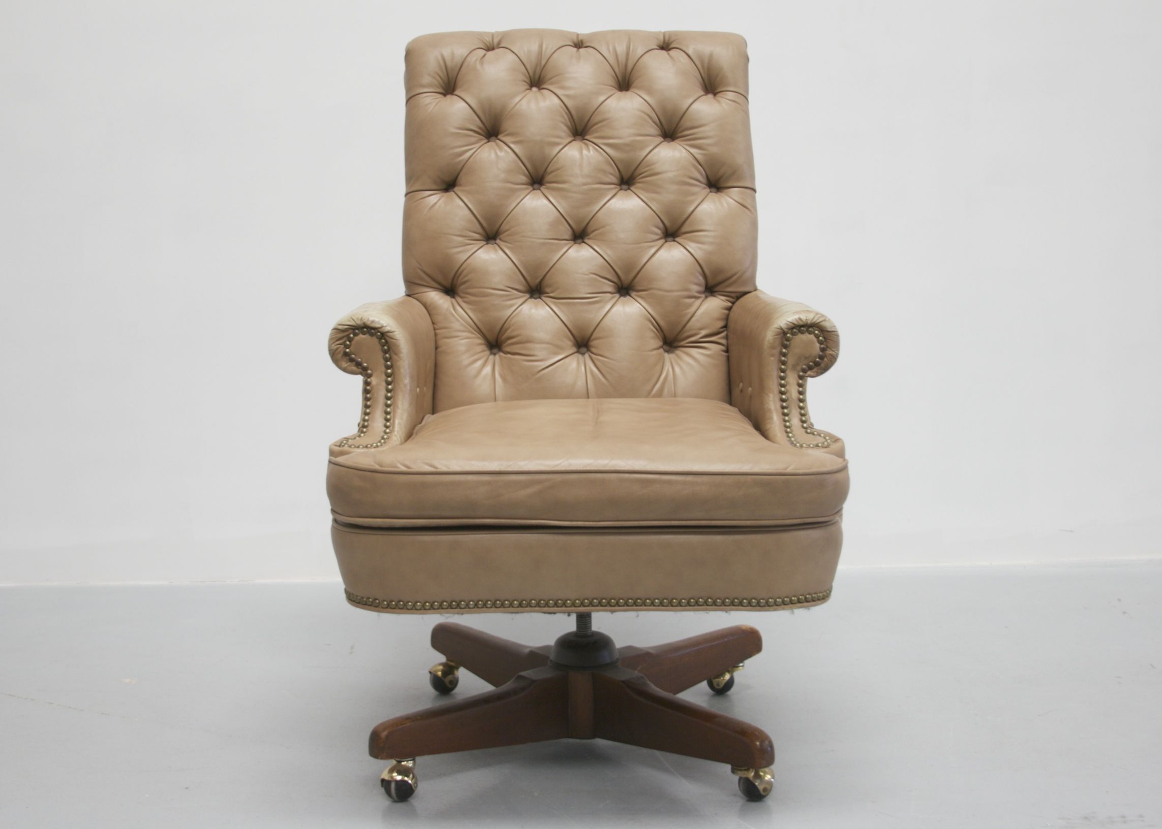  Tufted Leather Desk Chair