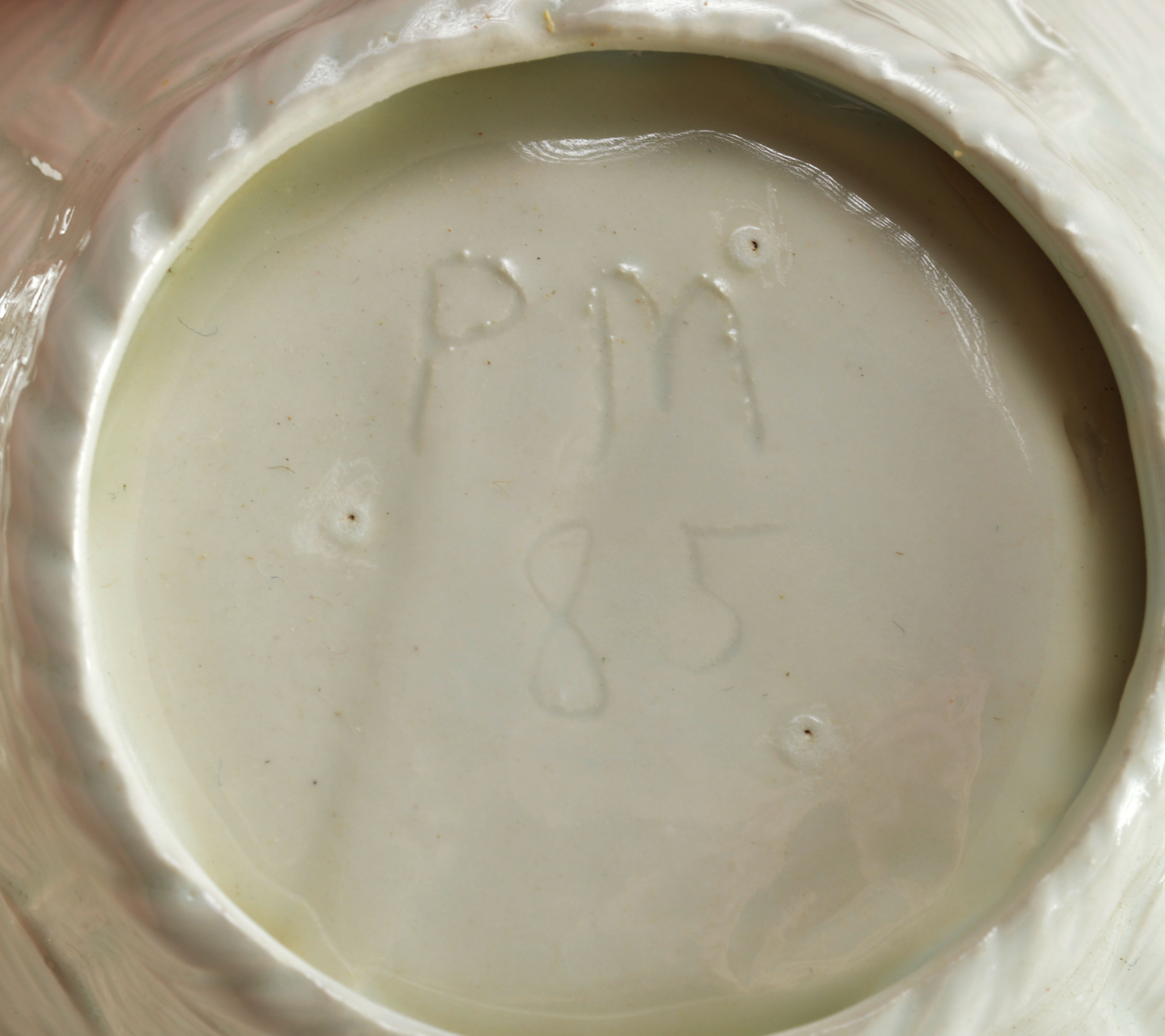 Mixed White Decorative Pieces