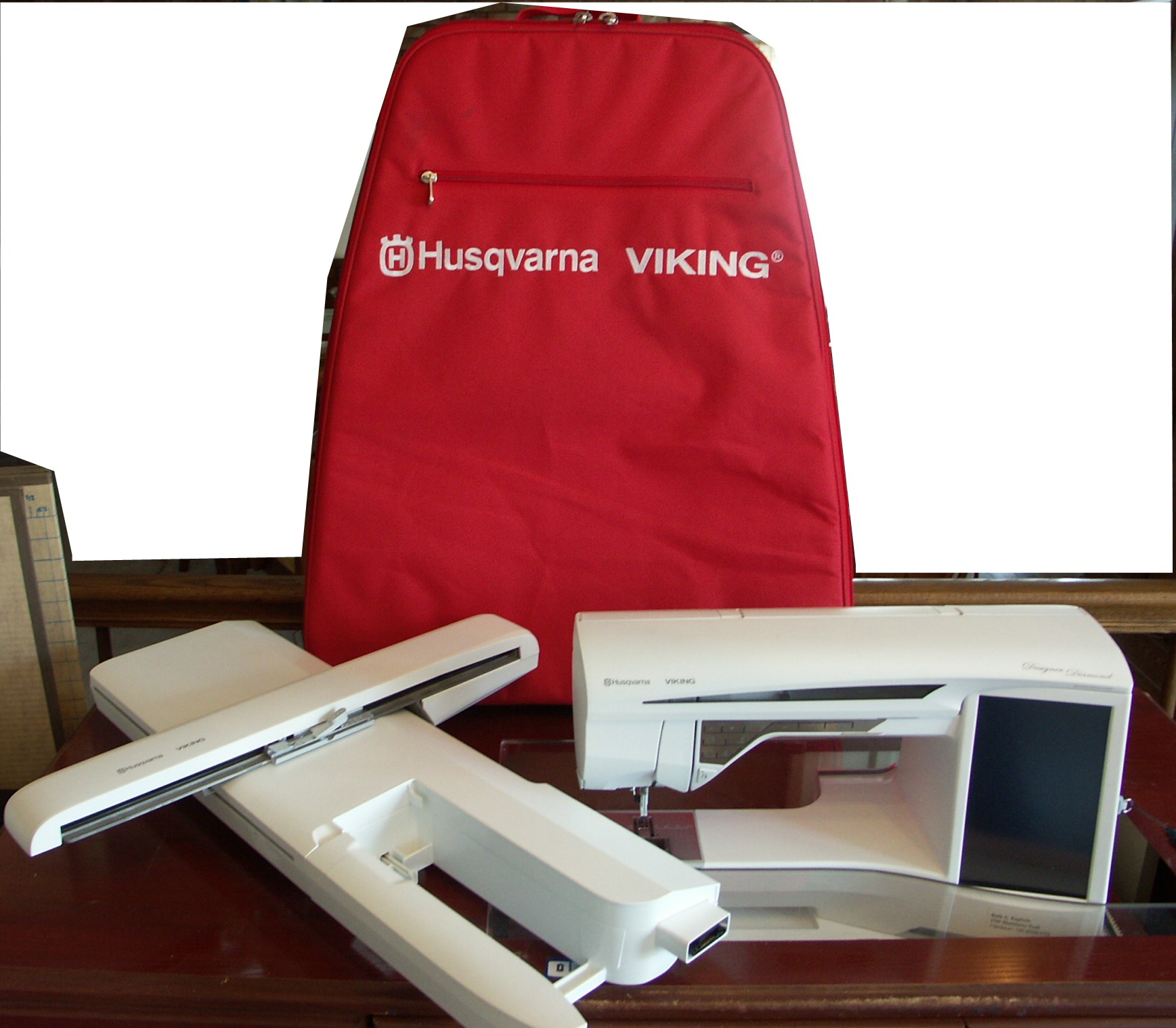 Husqvarna Viking Designer Diamond Sewing and Embroidery Machine and Accesories