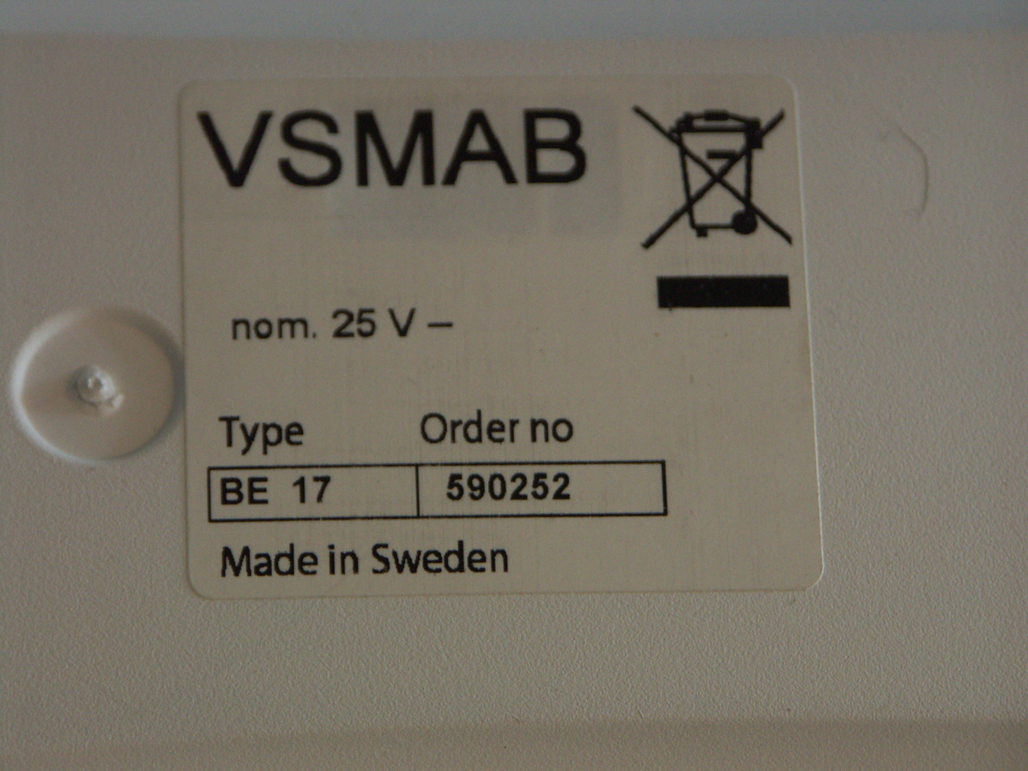 Husqvarna Viking Designer Diamond Sewing and Embroidery Machine and Accesories