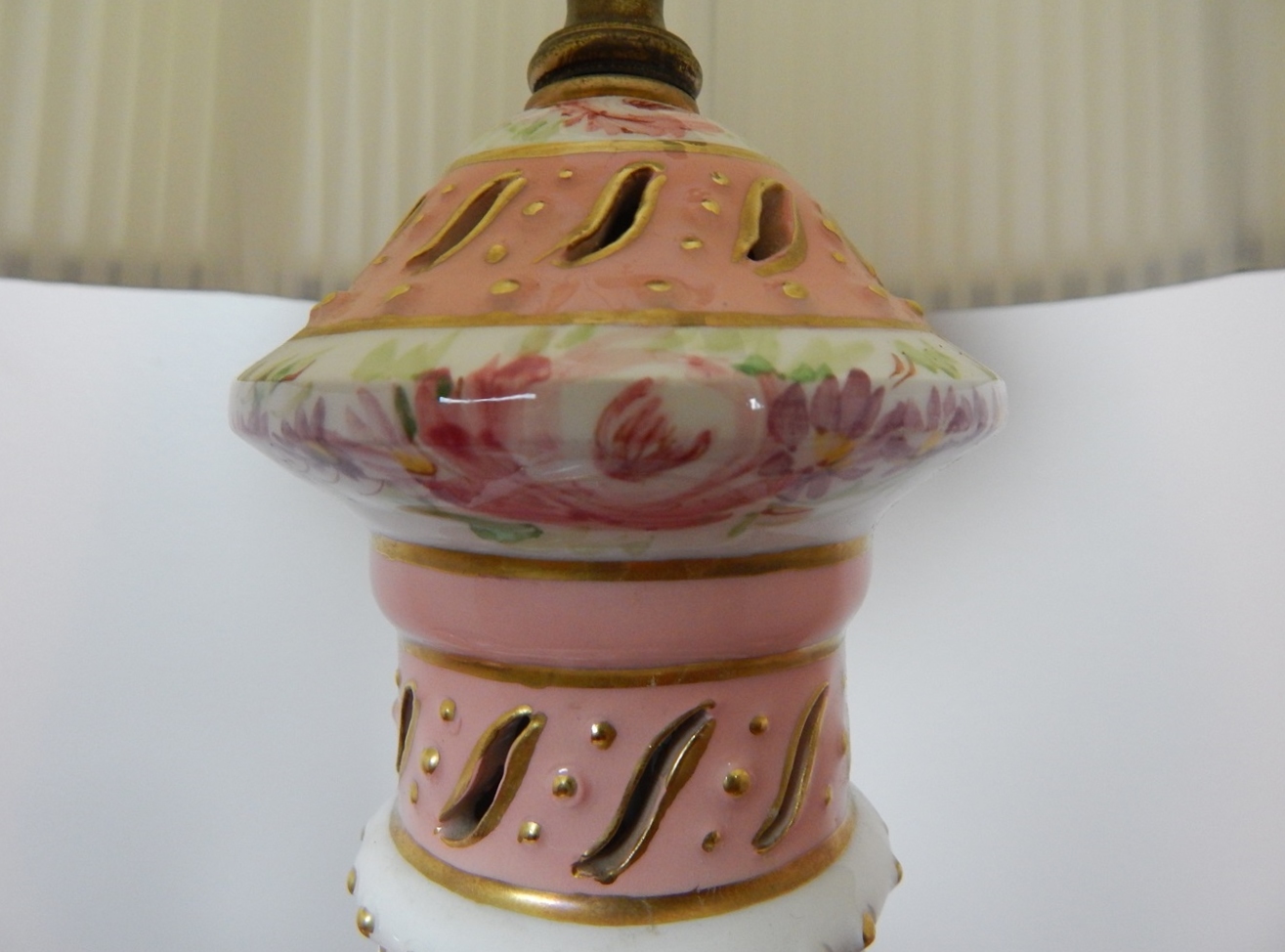 Vintage Capodimonte Style Lamp
