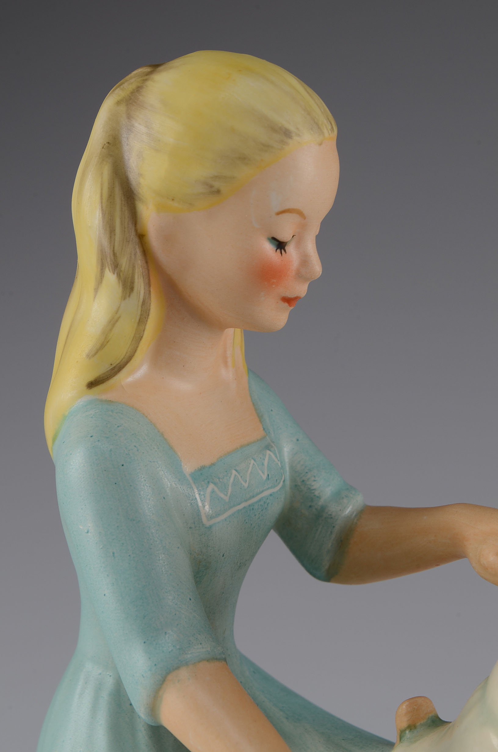 Pair of Modern Goebel Figures