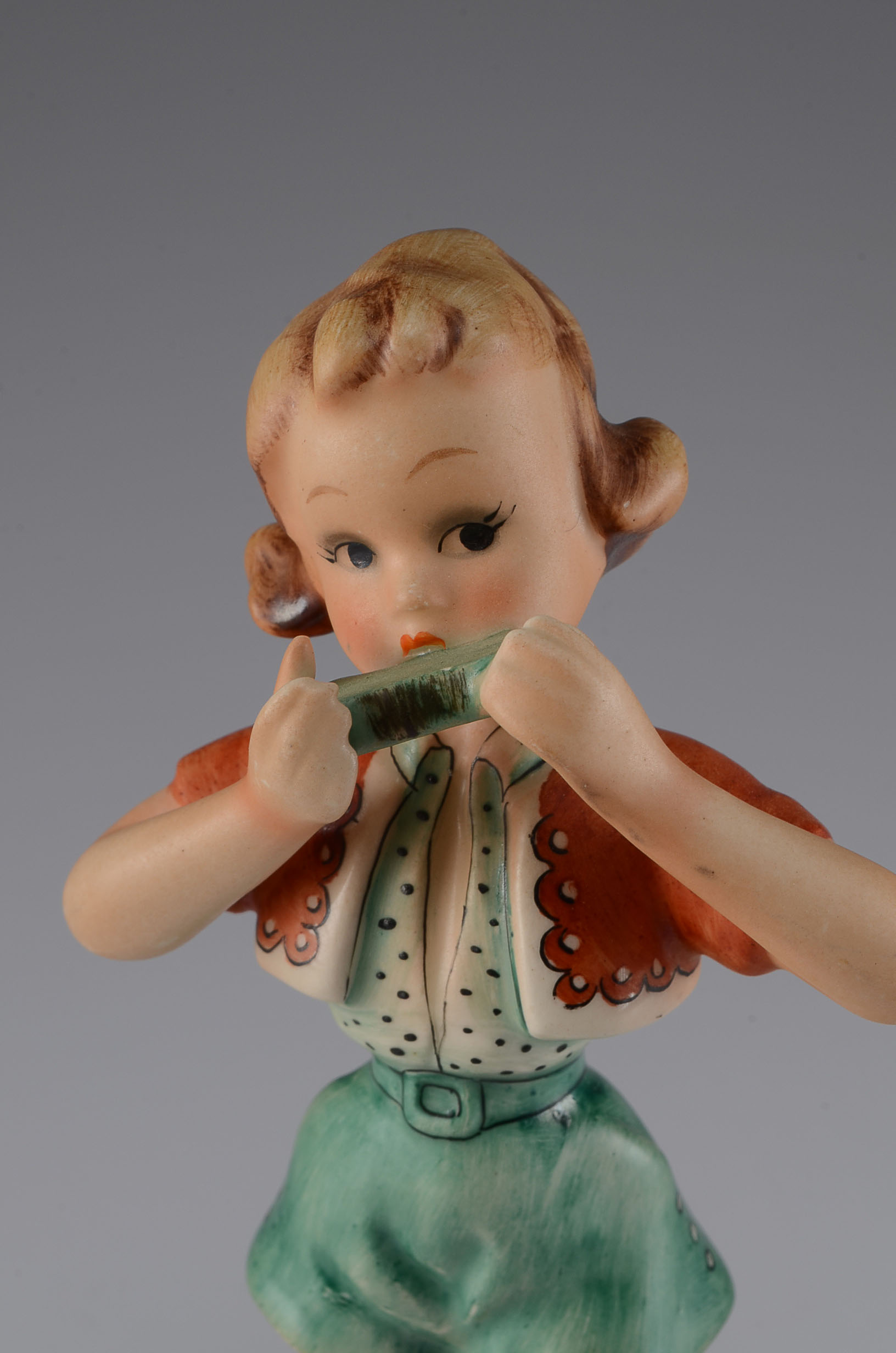 Pair of Modern Goebel Figures