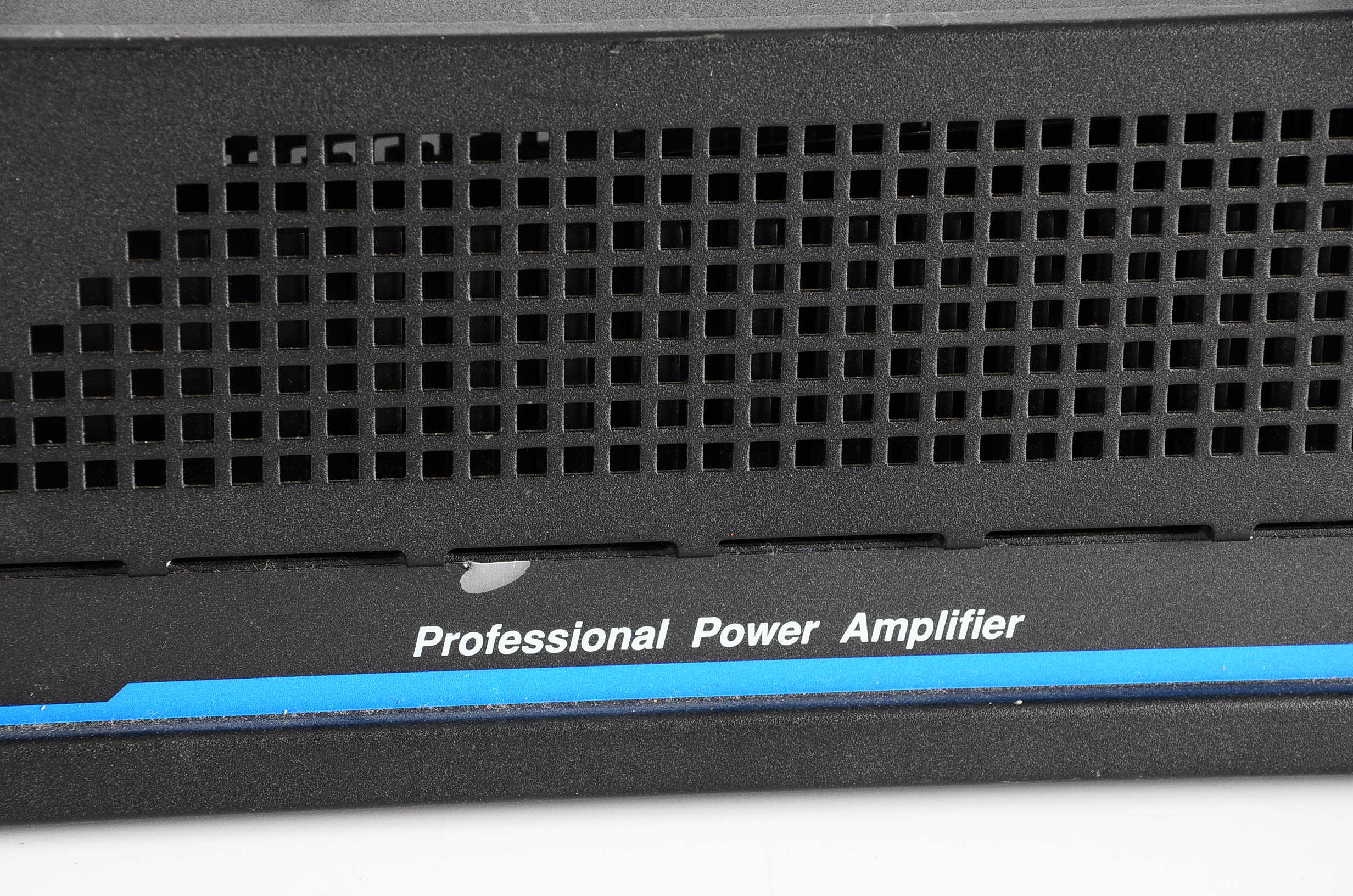 QSC Professional Power Amplifier USA 850